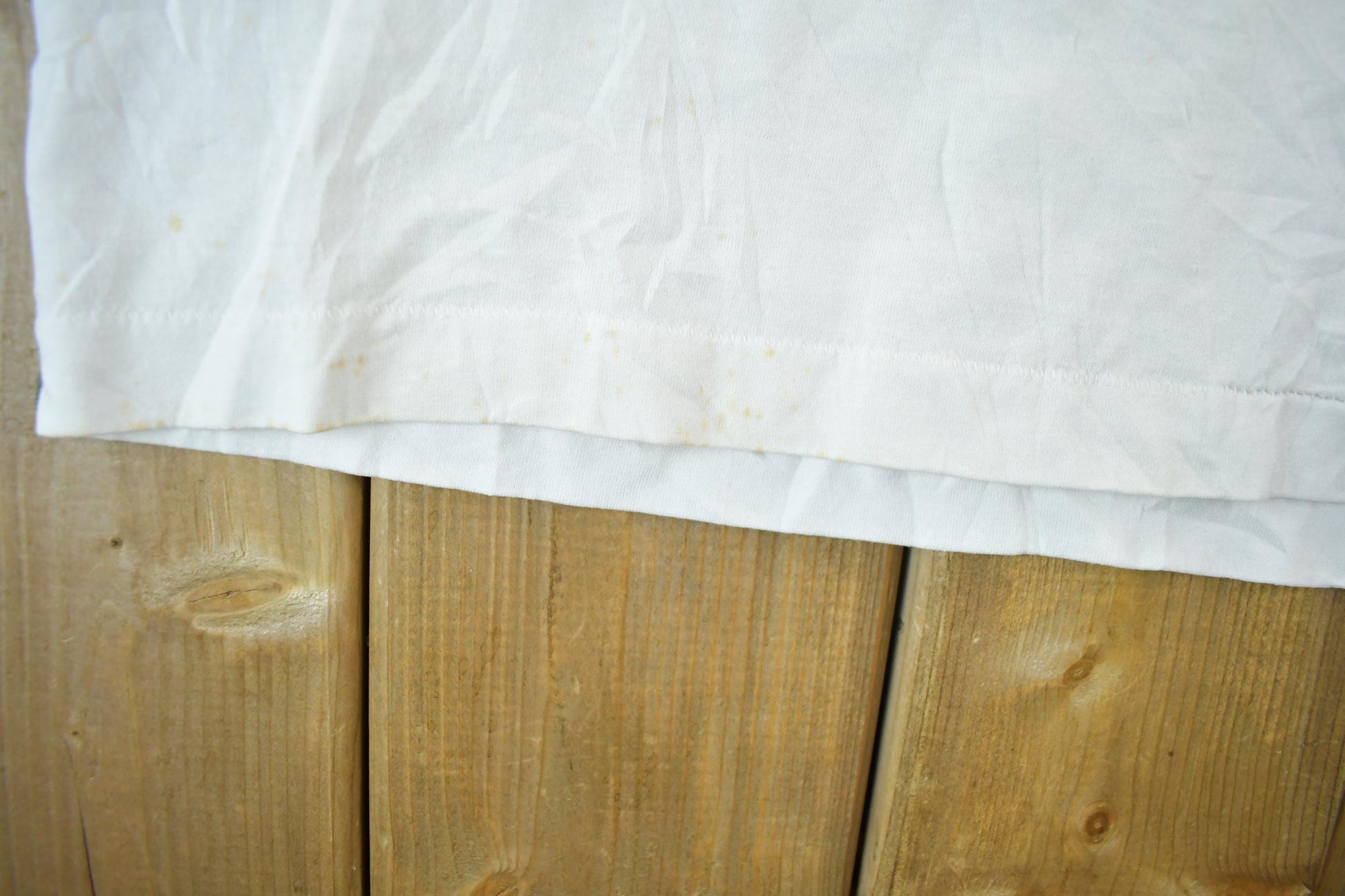 Vintage 1990s Wolf Graphic T Shirt Men's XL from propervintagecanada