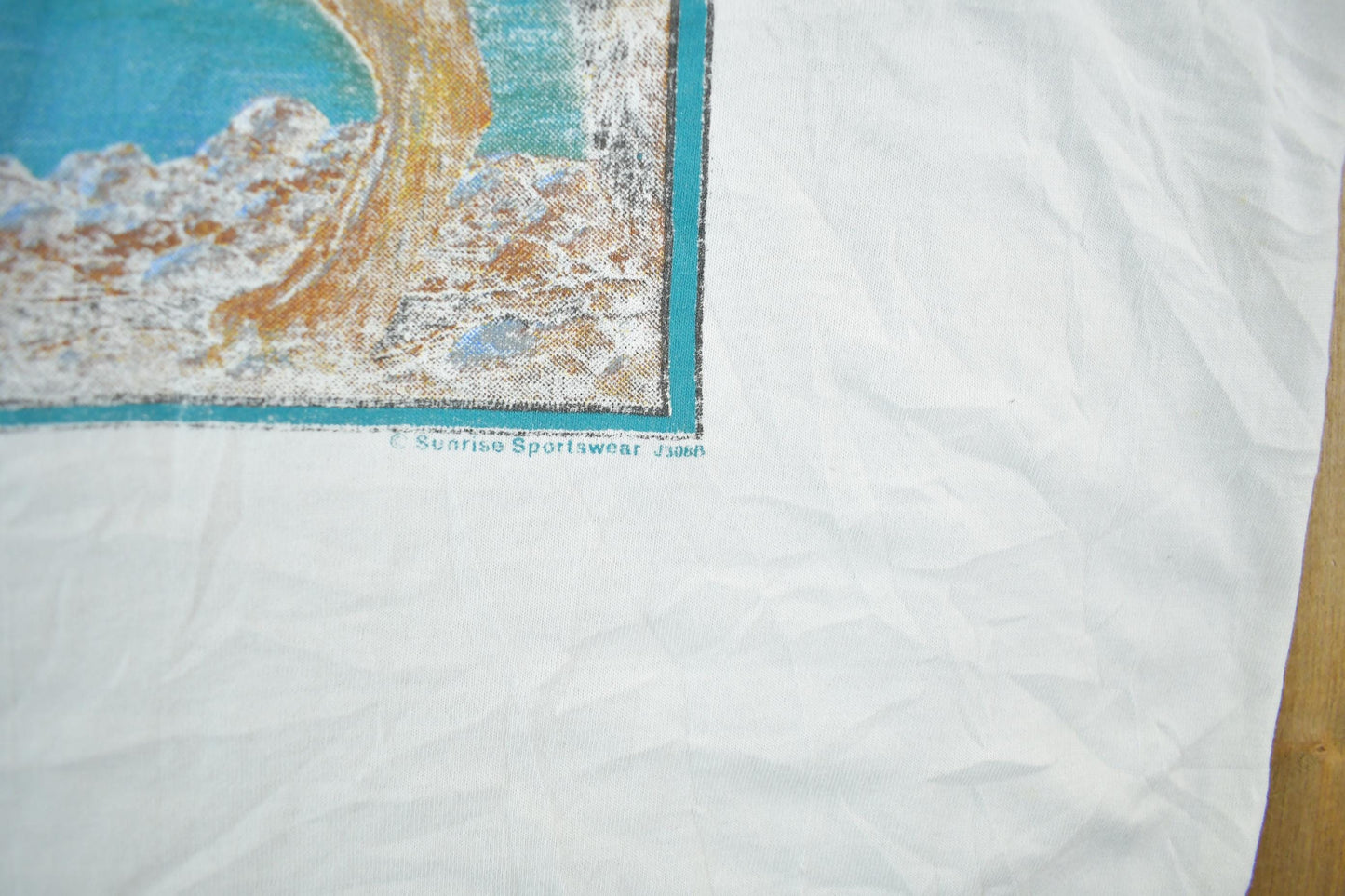 Vintage 1990s Wolf Graphic T Shirt Men's XL from propervintagecanada