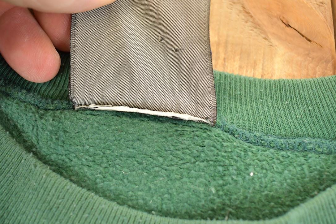 Vintage 1990s Wolf Mountain Sportsman's Classic Embroidered Crewneck Sweatshirt Men's L from propervintagecanada