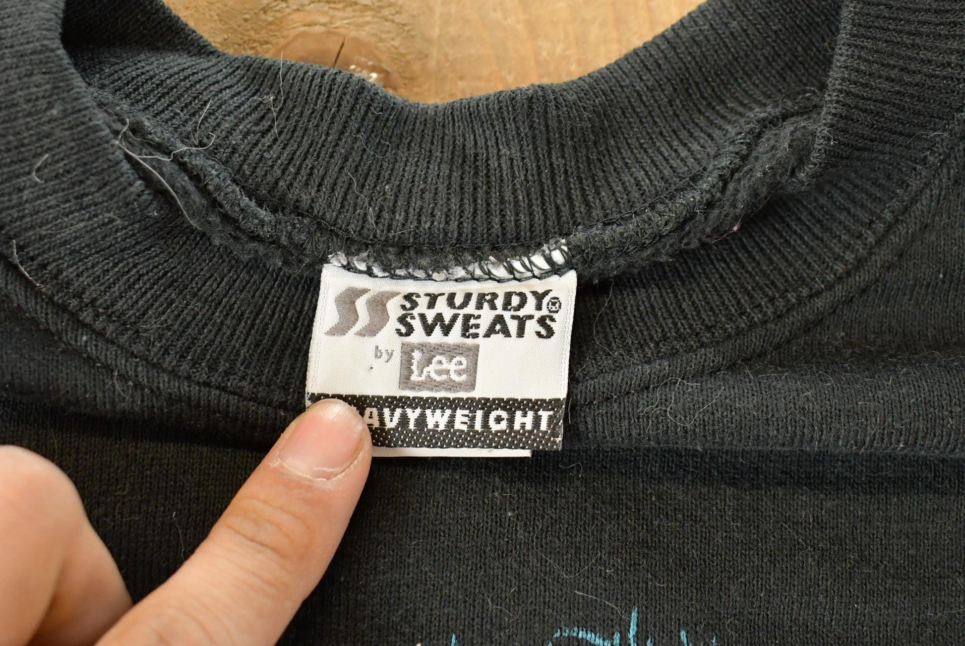 Vintage 1990s Wolf Nature Crewneck Sweatshirt Men's Small from propervintagecanada