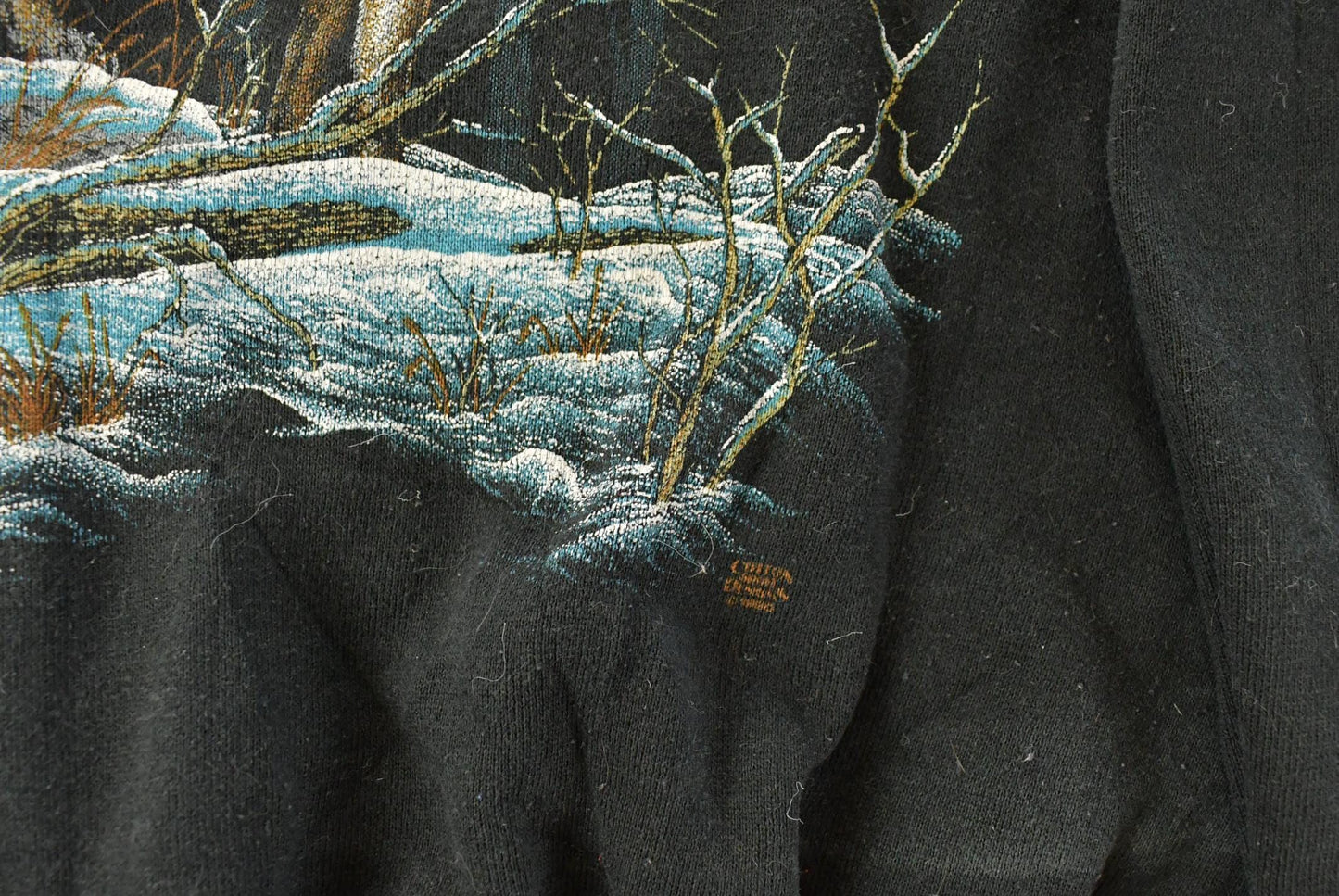 Vintage 1990s Wolf Nature Crewneck Sweatshirt Men's Small from propervintagecanada