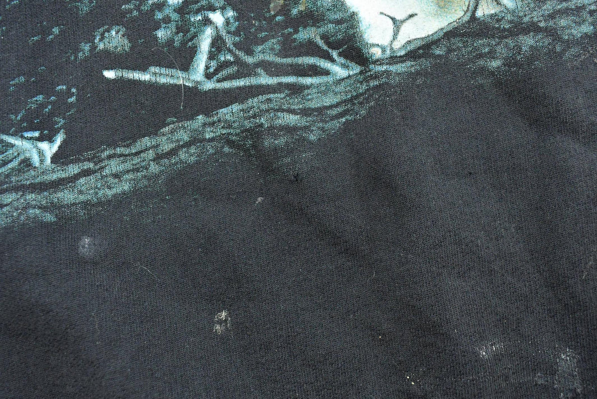 Vintage 1990s Wolf Theme All Over Print Henley Sweatshirt Men's XL from propervintagecanada