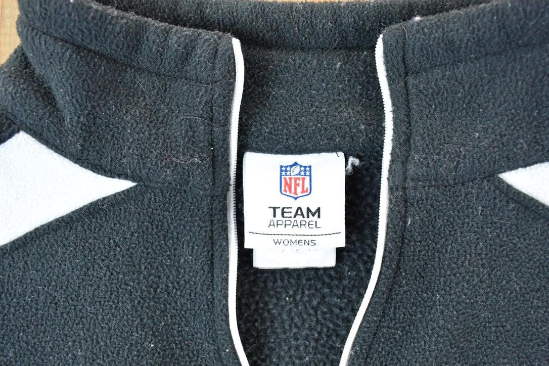 Vintage 1990s Women's Pittsburgh Steelers NHL Fleece Sweater Women's M from propervintagecanada