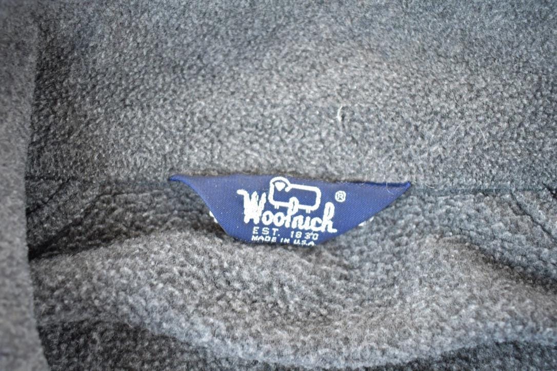 Vintage 1990s Woolrich Fleece Outdoorsman Sweater Men's Large from propervintagecanada