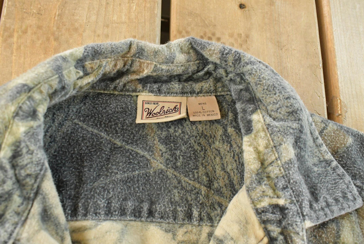 Vintage 1990s Woolrich Tree Camo Button Up Shirt Men's L from propervintagecanada