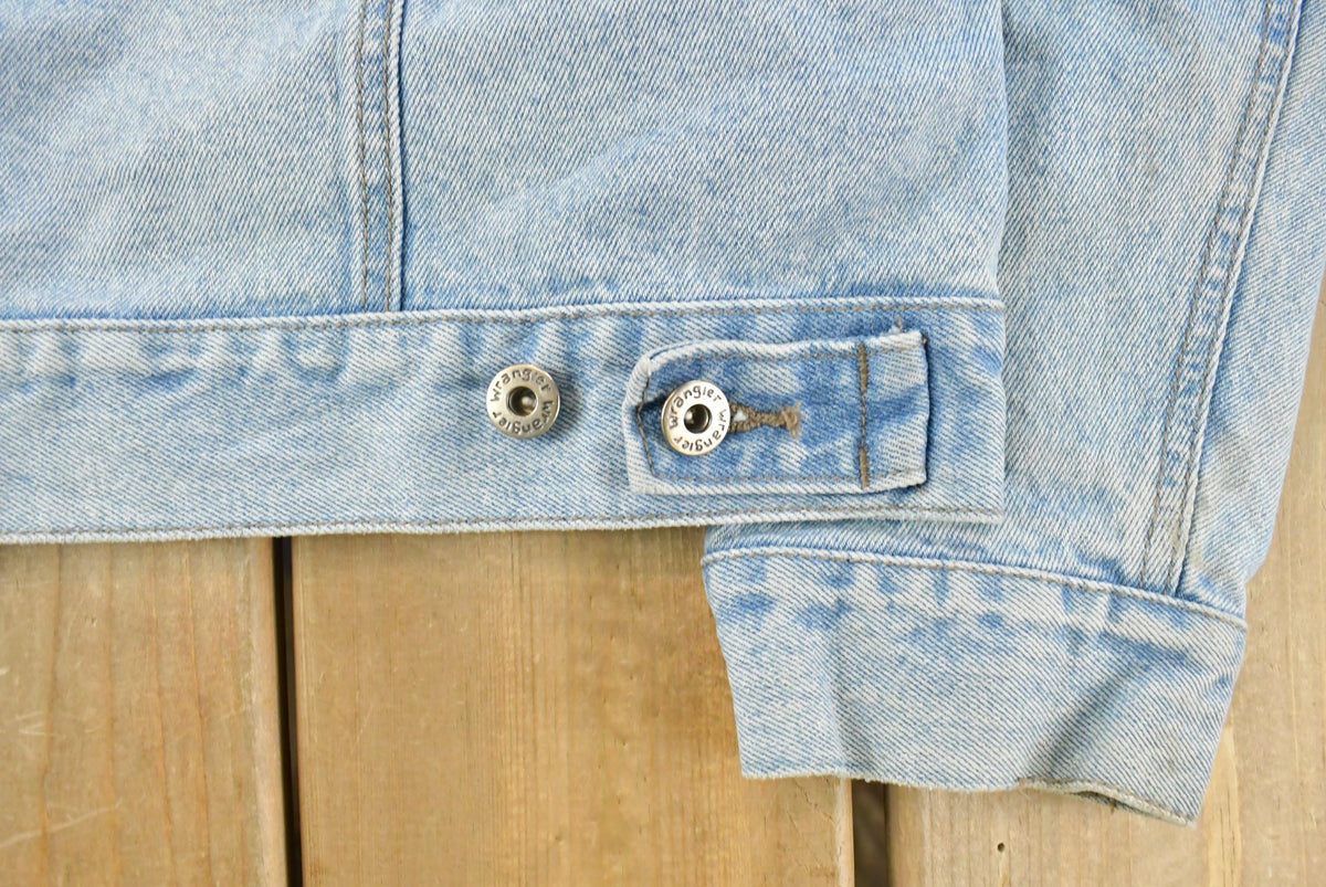 Vintage 1990s Wrangler Hero Light Wash Denim Jean Jacket Men's L from propervintagecanada
