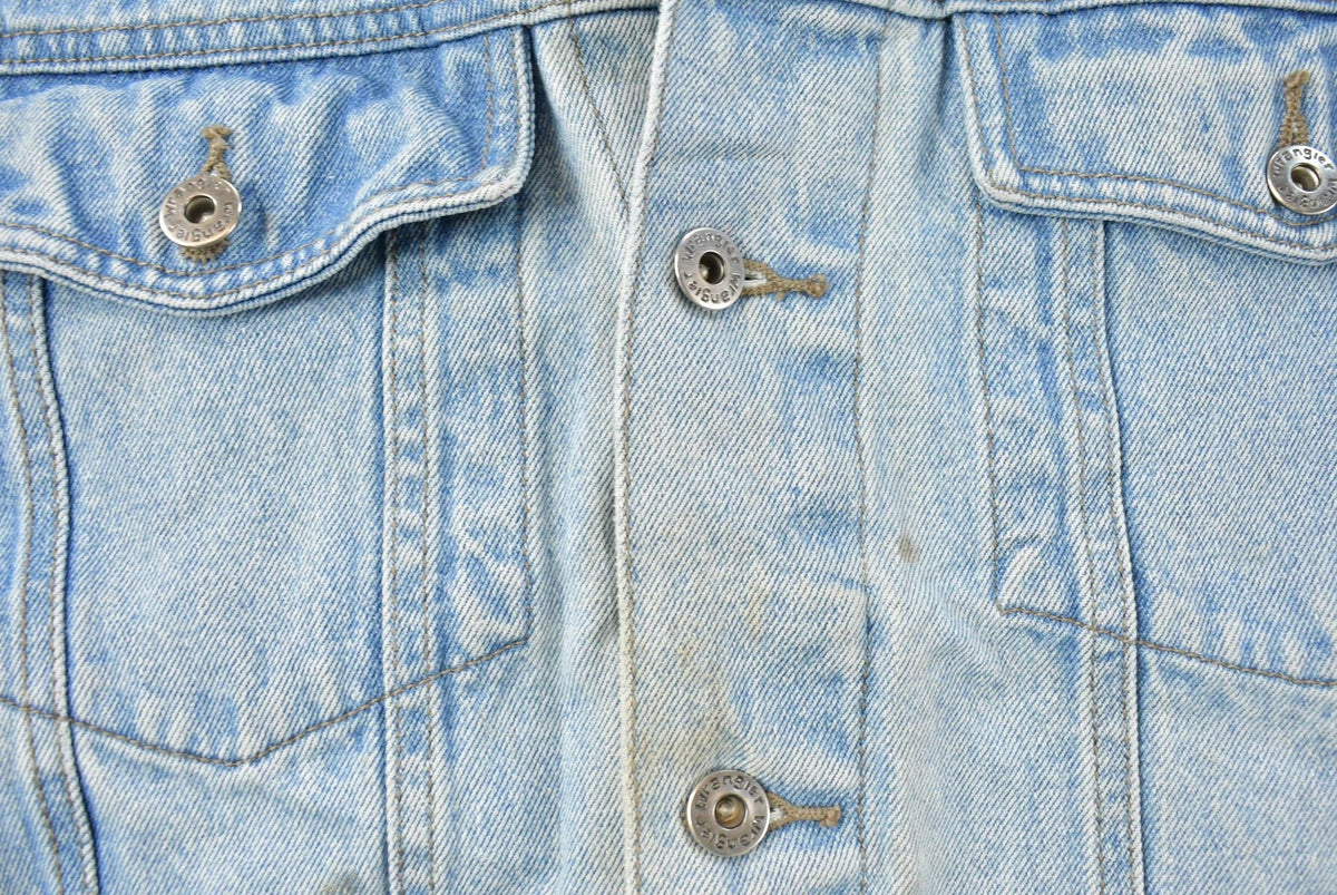 Vintage 1990s Wrangler Hero Light Wash Denim Jean Jacket Men's L from propervintagecanada