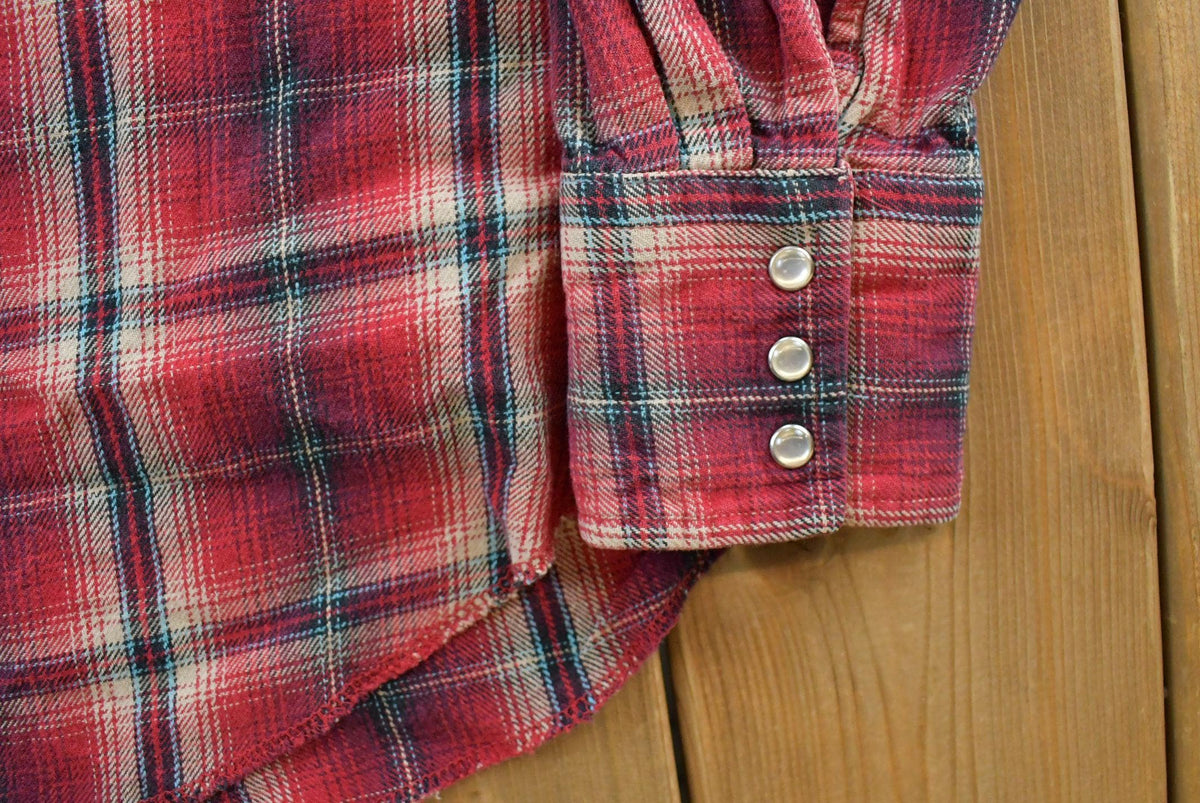 Vintage 1990s Wrangler Western Plaid Flannel Pearl Snap Shirt Men's M from propervintagecanada