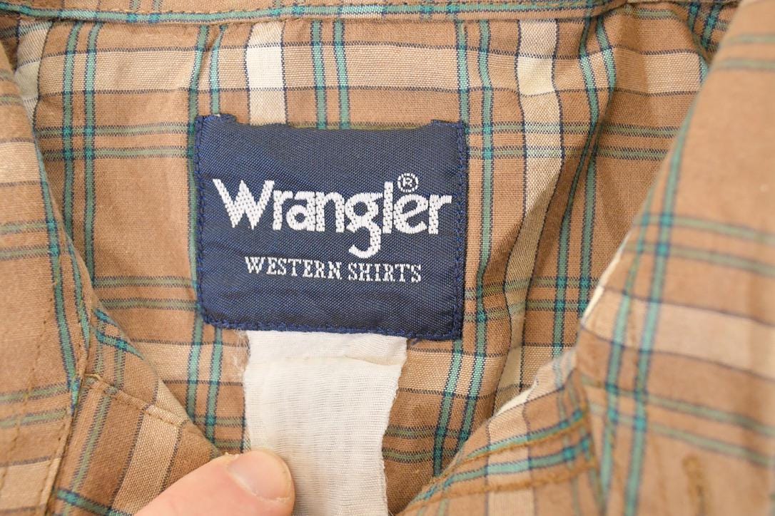 Vintage 1990s Wrangler Western Shirts Button Up Men's L / Funky Rodeo Pattern / Rugged Style / Boxy Fit from propervintagecanada