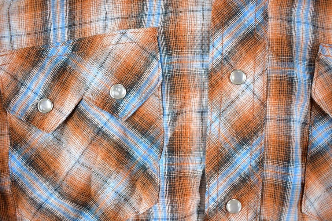Vintage 1990s Wrangler Western Style Plaid Snap Button Mens M from propervintagecanada