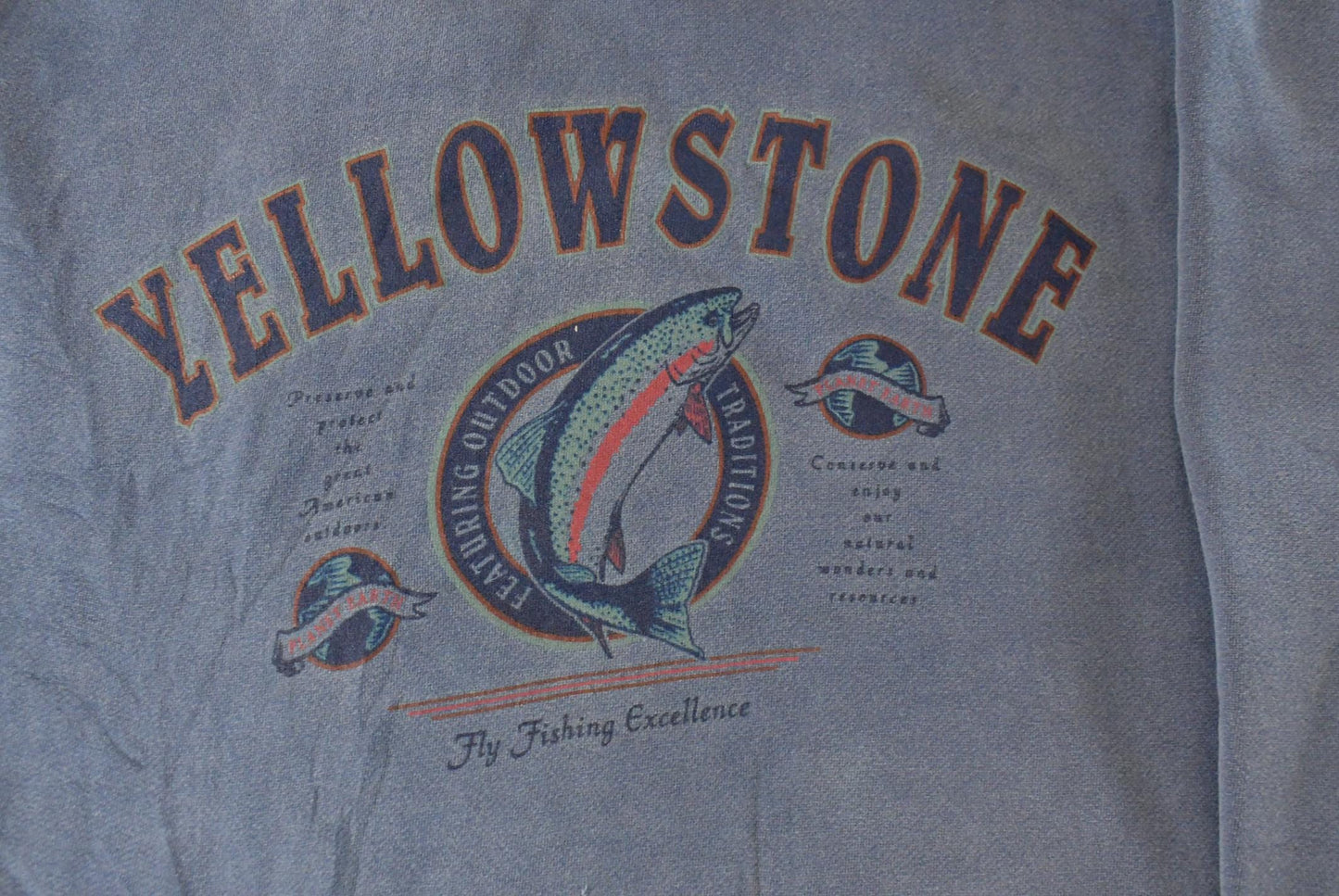 Vintage 1990s Yellowstone National Park Souvenir Hoodie Sweatshirt Men's Large from propervintagecanada