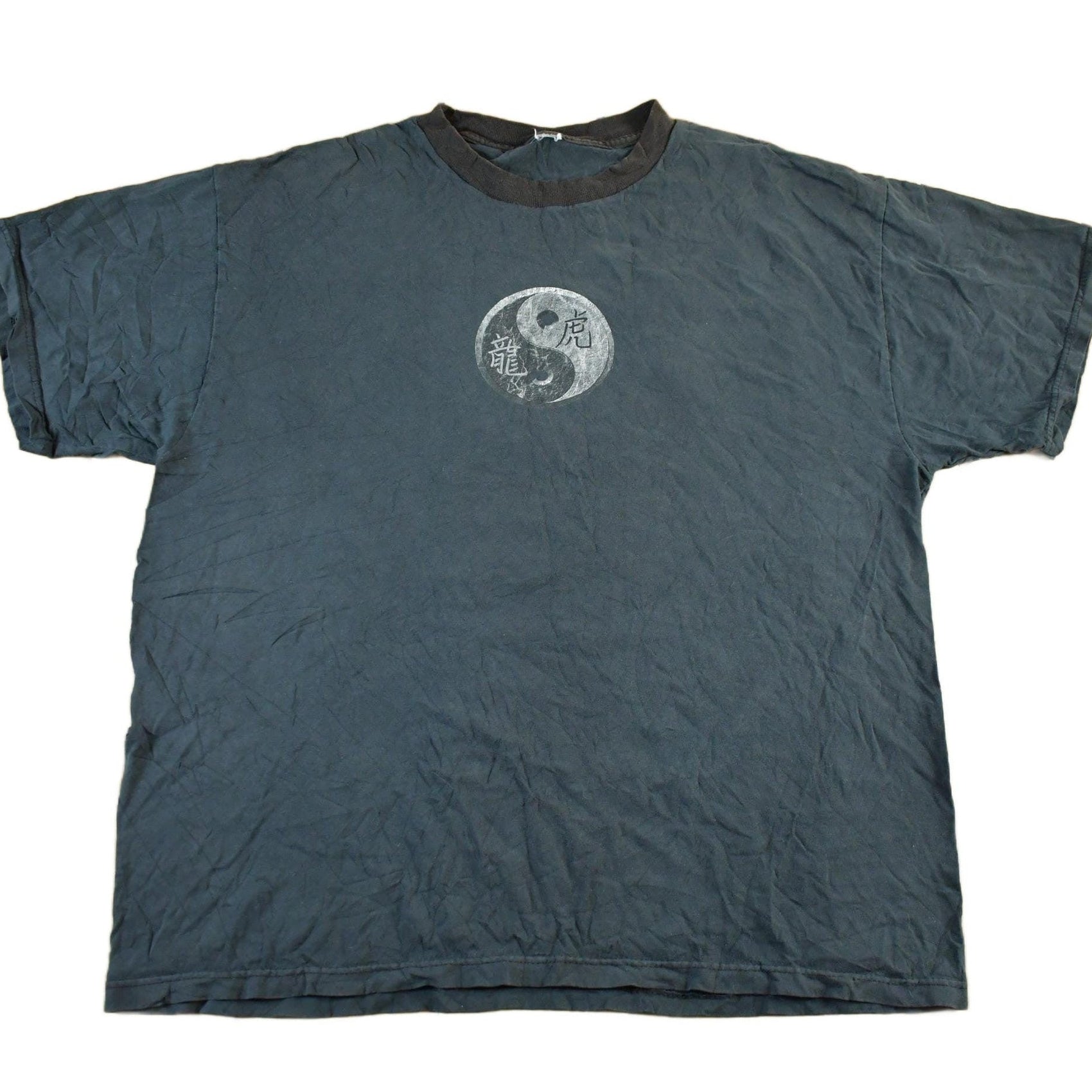 Vintage 1990s Yin Yang Dragon Tiger Graphic T-Shirt Men's XL from propervintagecanada