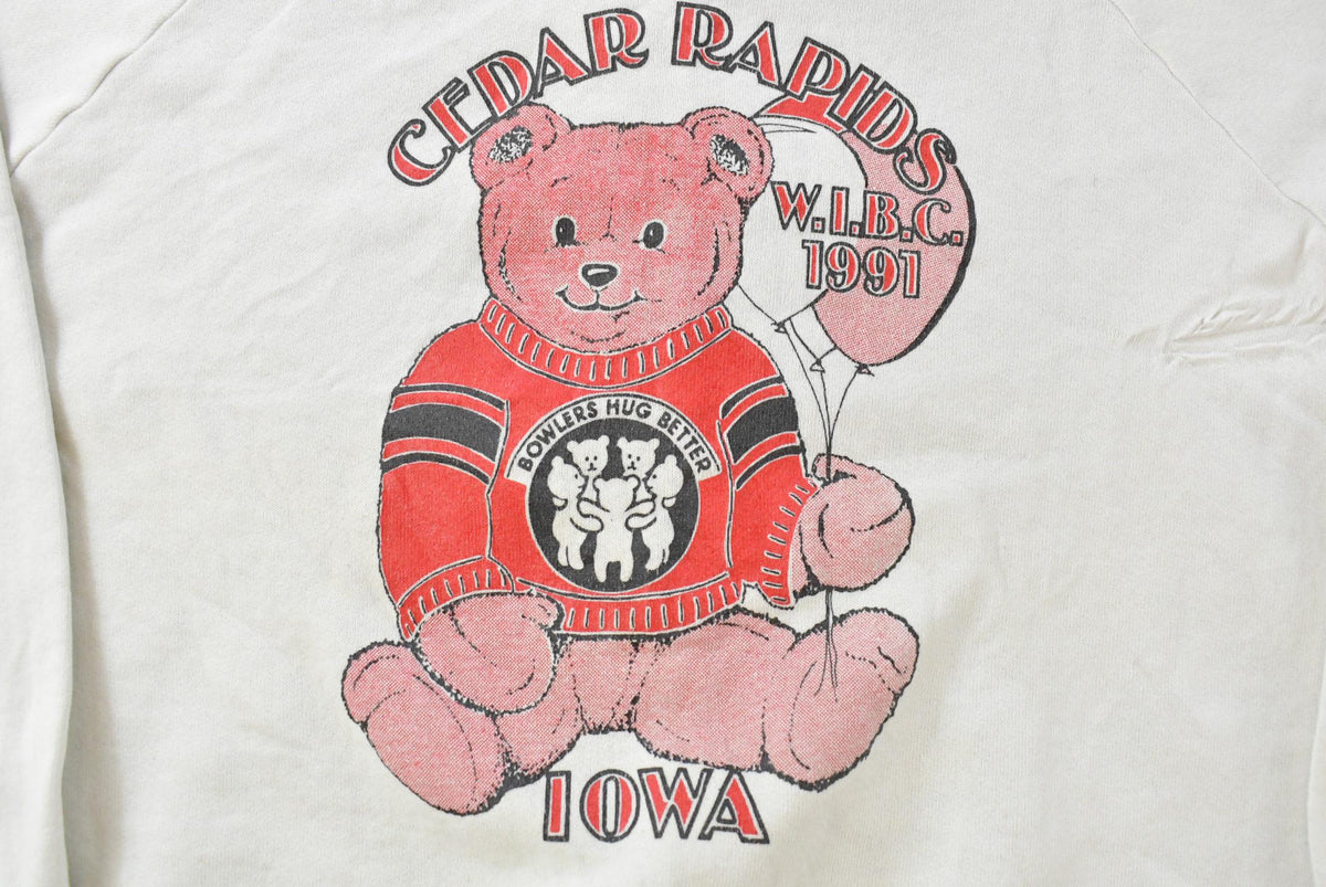 Vintage 1991 Cedar Rapids Iowa Teddy Bear Crewneck Sweatshirt Mens Medium from propervintagecanada