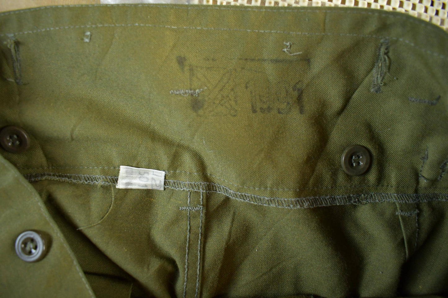 Vintage 1991 Military Cargo Pants Men's Large 36 x 31 from propervintagecanada