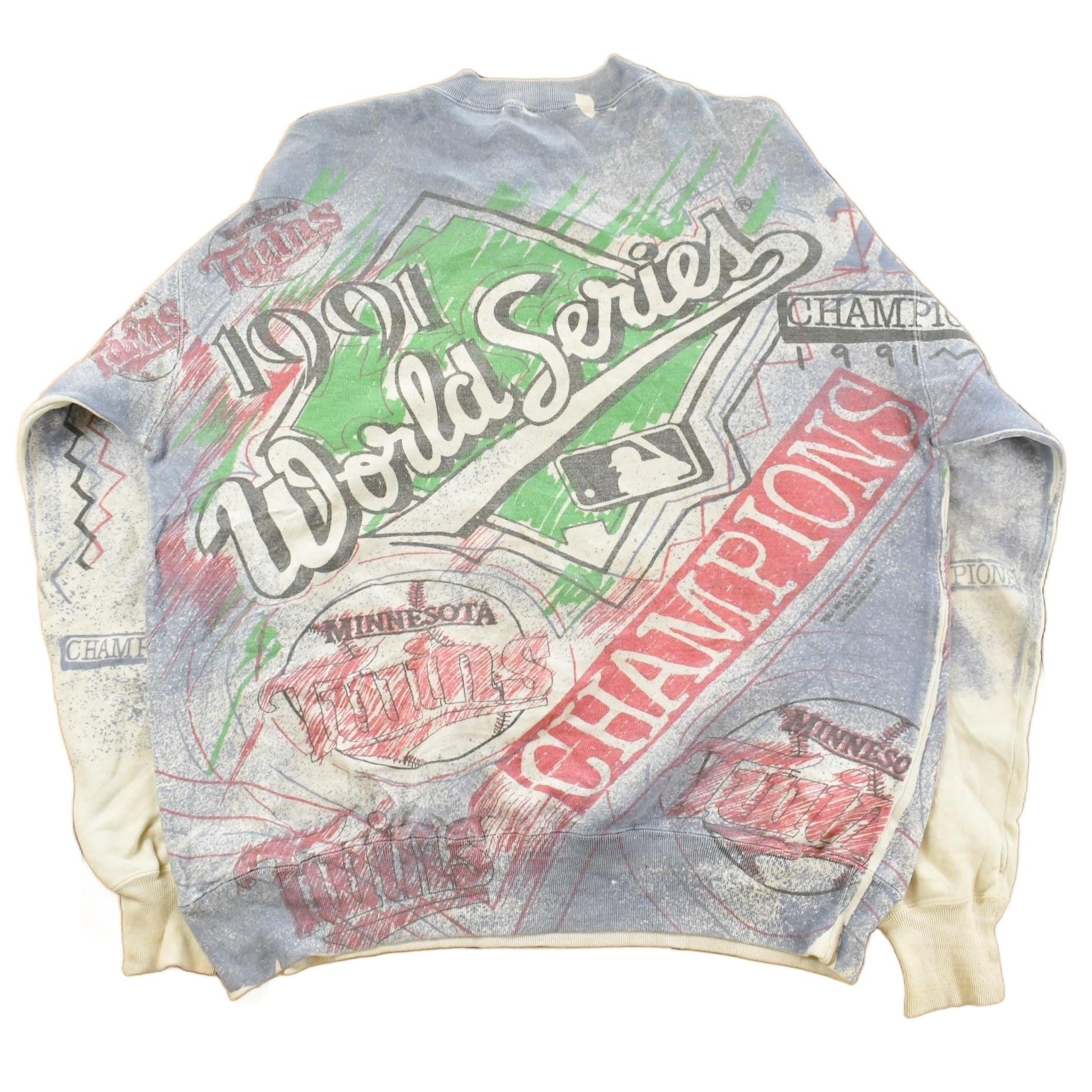 Vintage 1991 Minnesota Twins All Over Print MLB Crewneck Sweatshirt Men's Large from propervintagecanada