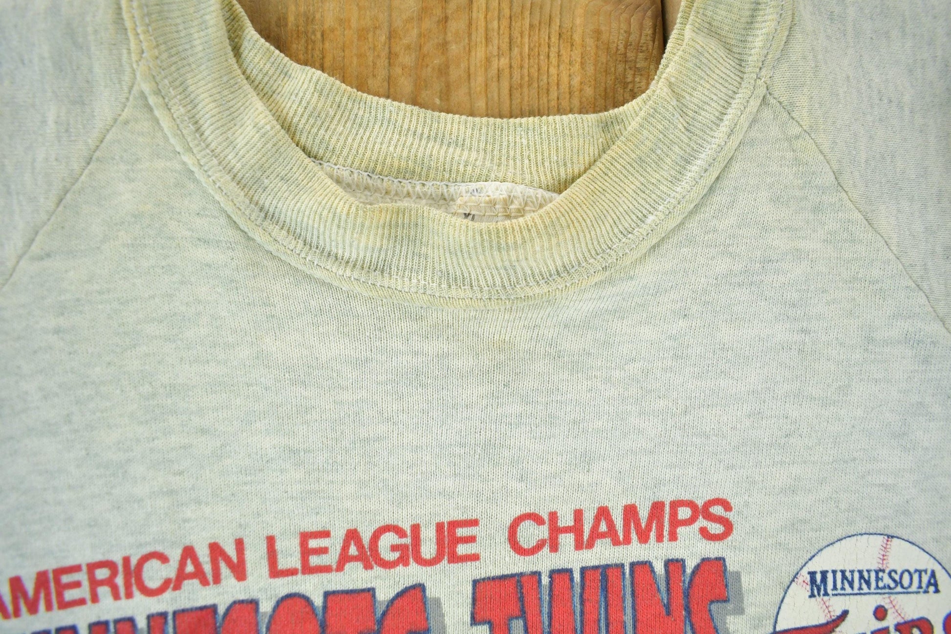 Vintage 1991 Minnesota Twins Atlanta Braves MLB Crewneck Sweatshirt Men's Large from propervintagecanada