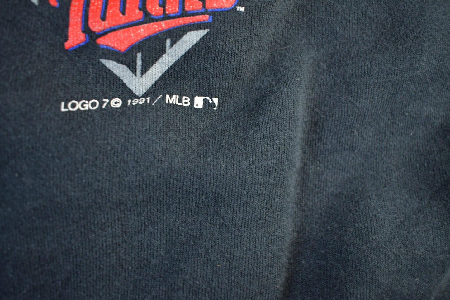 Vintage 1991 Minnesota Twins Distressed Thrashed MLB Crewneck Sweatshirt Adult Large Men's Large from propervintagecanada
