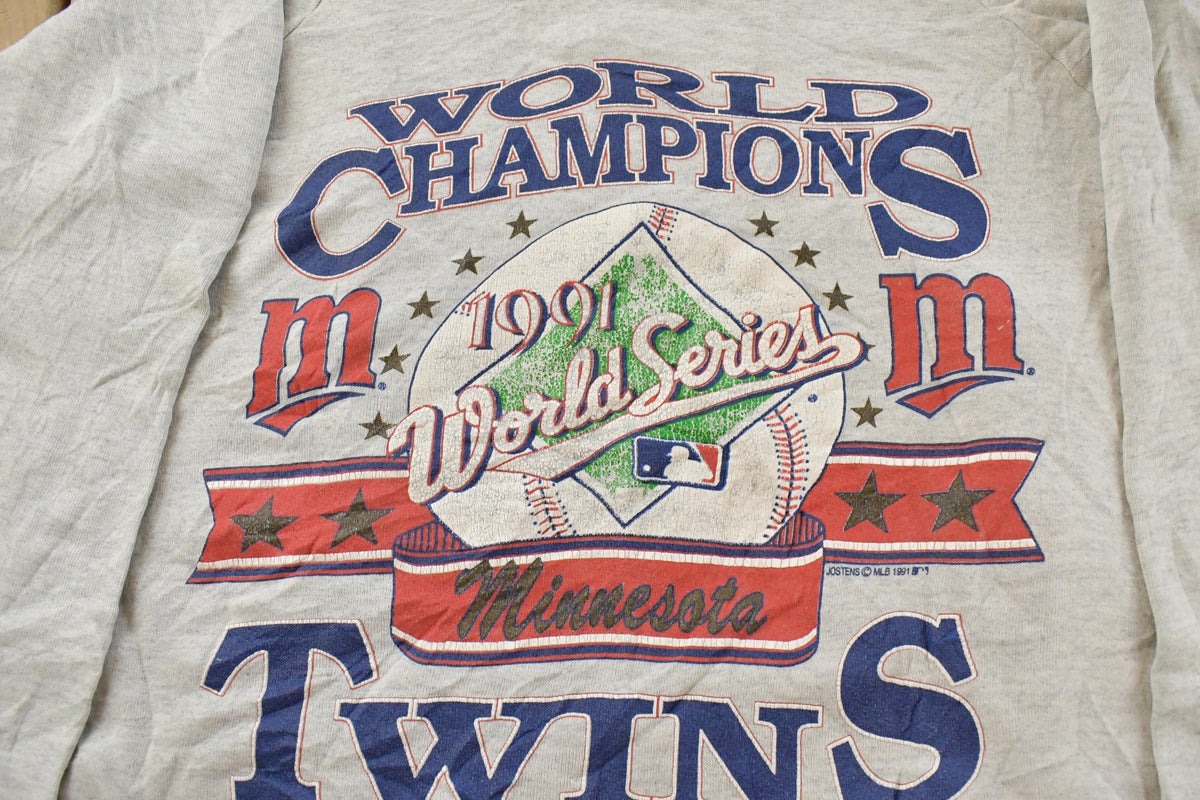 Vintage 1991 Minnesota Twins MLB World Champions Crewneck Sweatshirt Men's Large from propervintagecanada