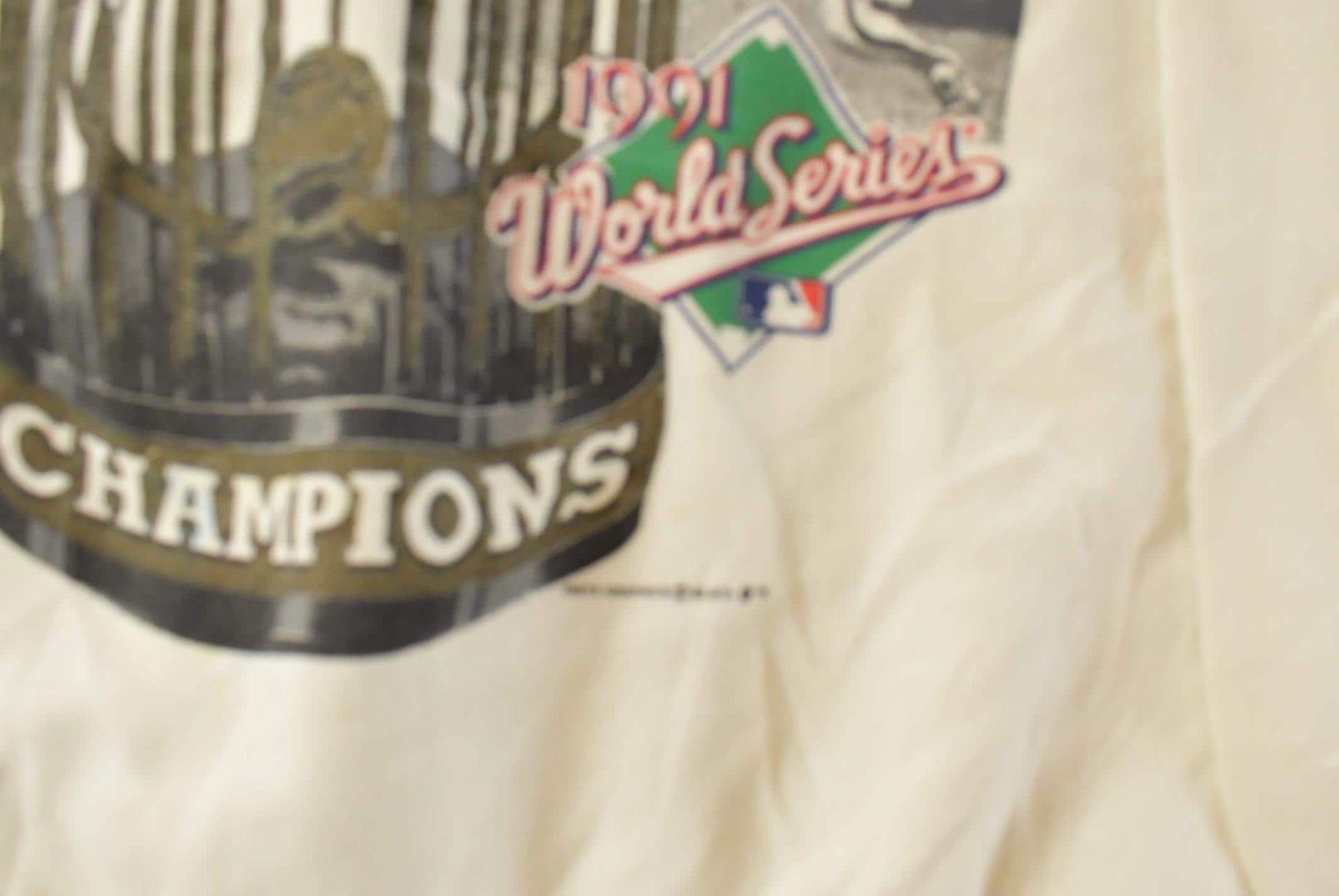 Vintage 1991 Minnesota Twins World Champions MLB Crewneck Sweatshirt Men's Large from propervintagecanada