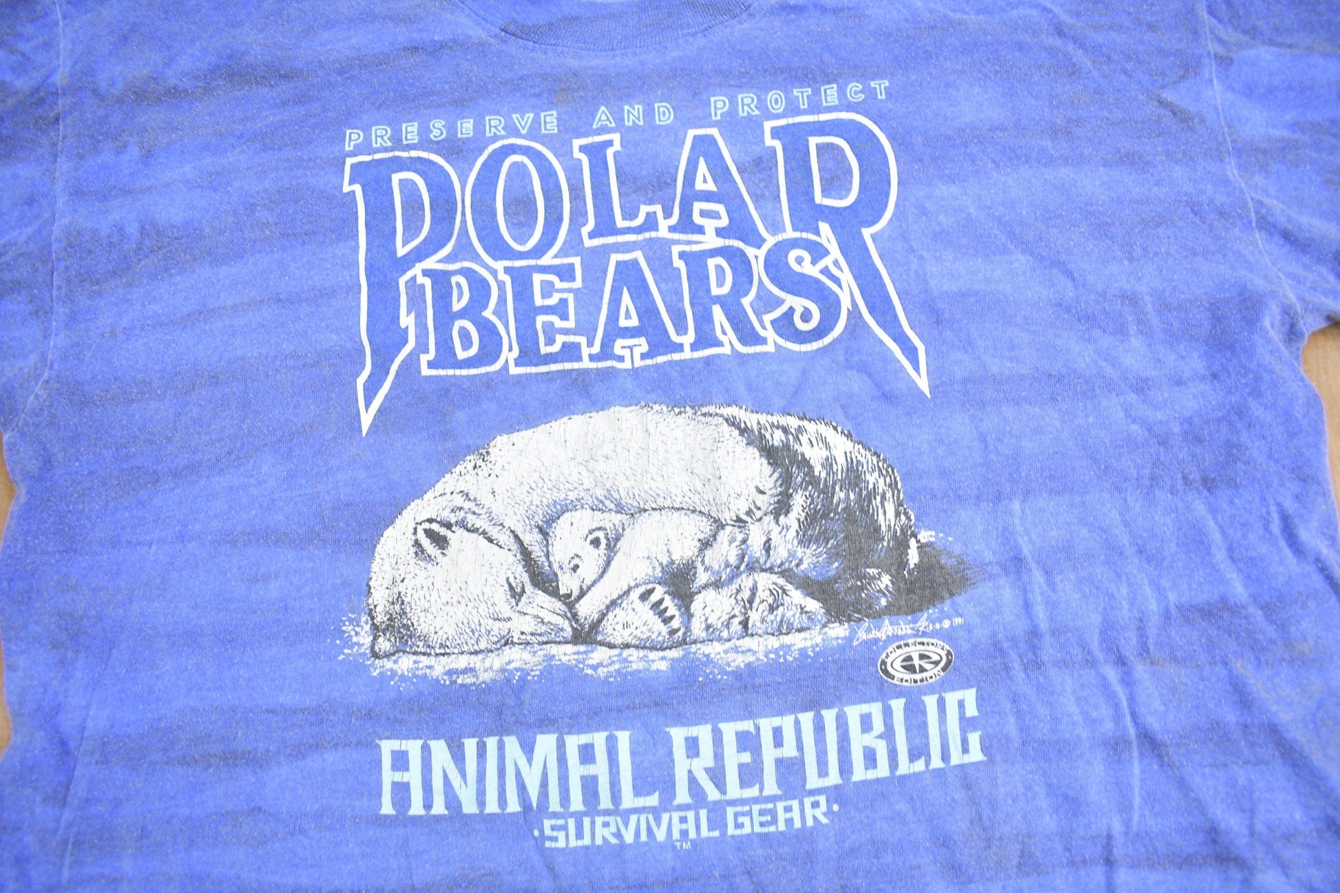Vintage 1991 Polar Bear Theme Graphic T-Shirt Men's 2XL from propervintagecanada