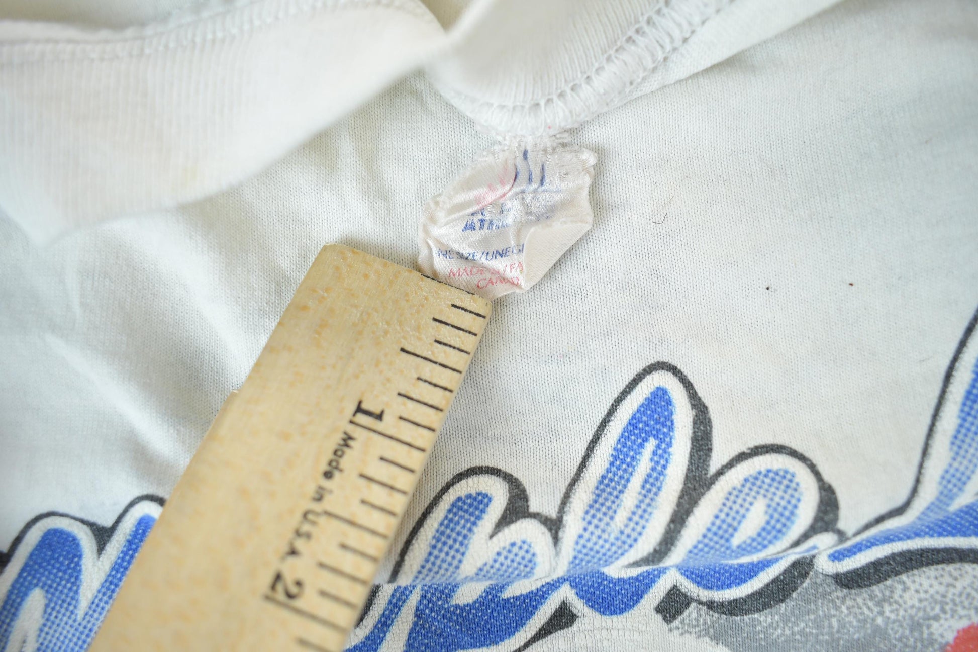 Vintage 1991 Toronto Maple Leafs NHL All Over Print Graphic T-Shirt Men's XL from propervintagecanada