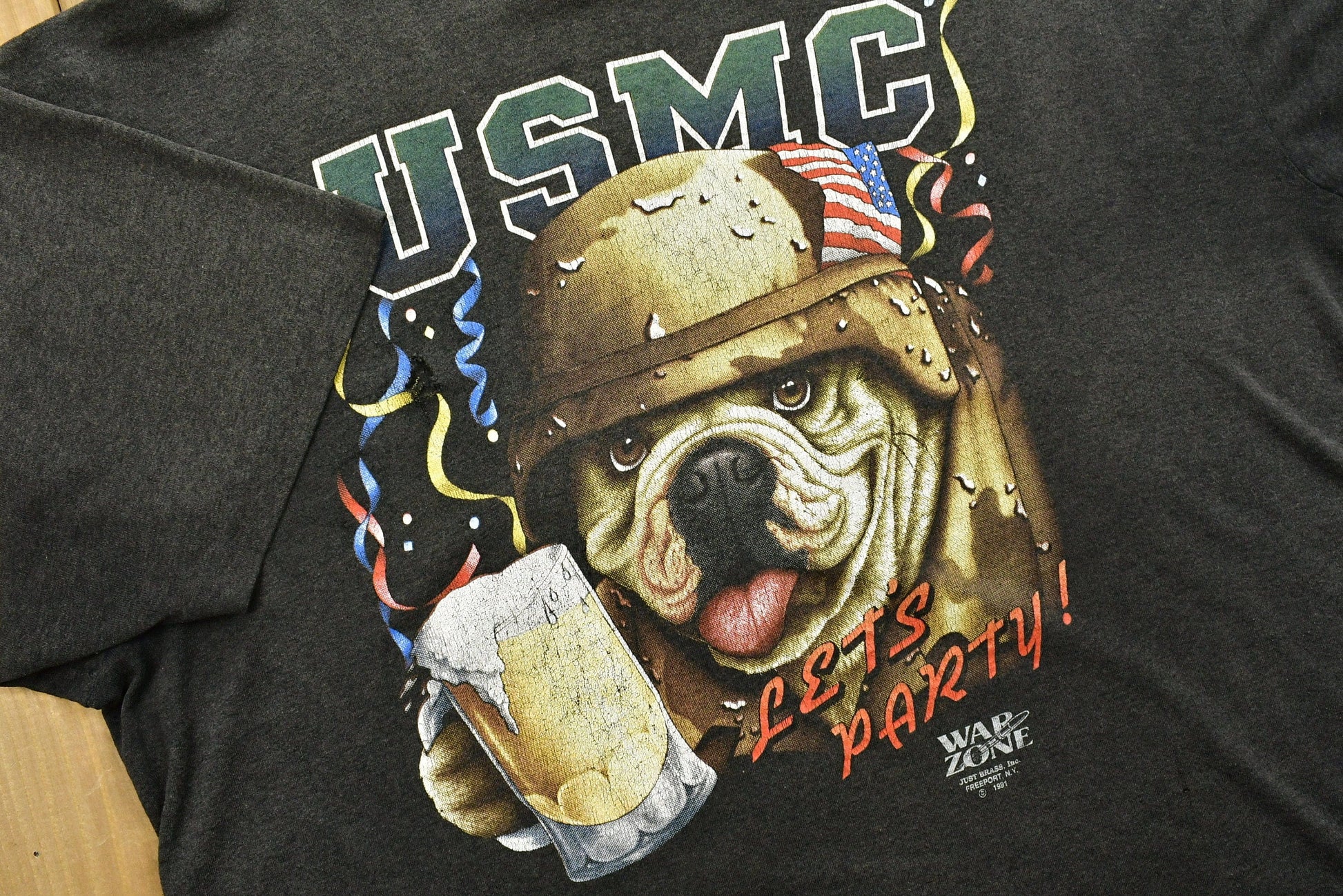 Vintage 1991 USMC War Zone 3D Emblem T-Shirt from propervintagecanada