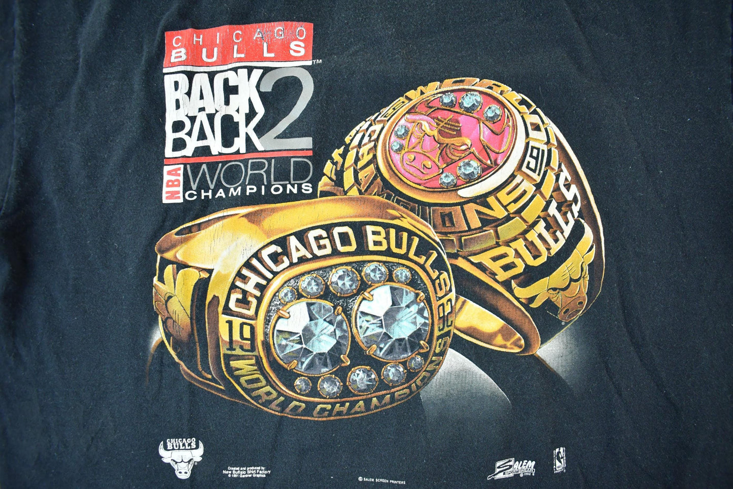 Vintage 1992 Chicago Bulls NBA World Champions Graphic T-Shirt / Back to Back / Streetwear / Salem Sportswear / Single Stitch / Made In USA from propervintagecanada
