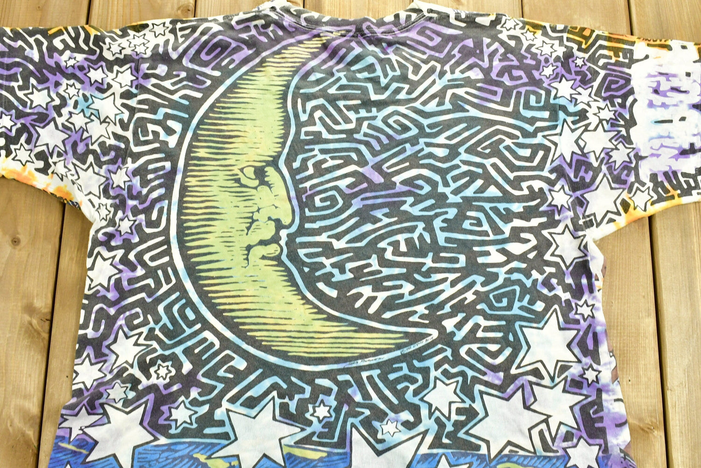 Vintage 1992 Liquid Blue Sun & Moon T Shirt from propervintagecanada