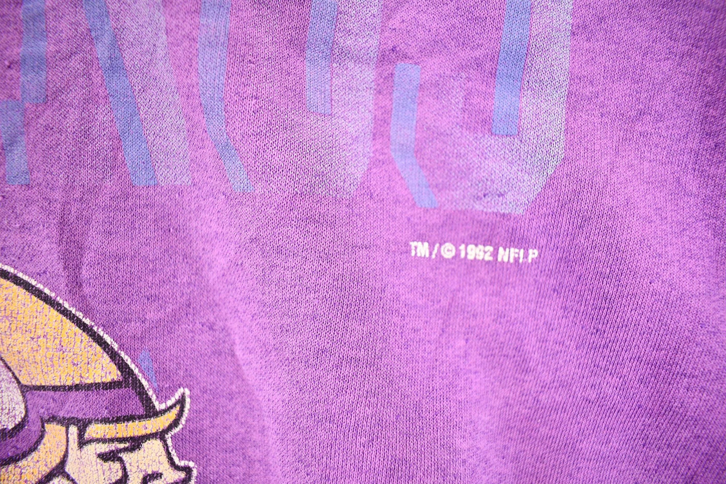 Vintage 1992 Minnesota Vikings NFL Hoodie Sweatshirt Men's L from propervintagecanada