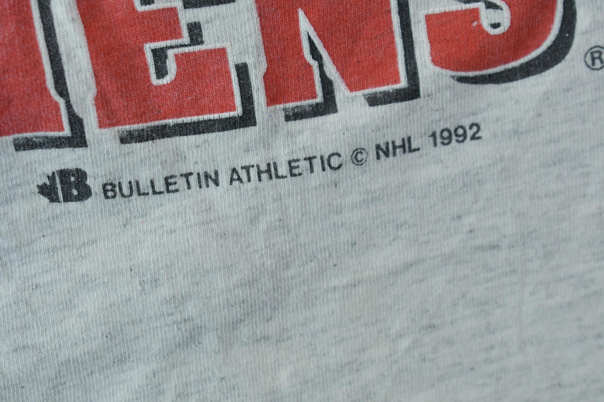 Vintage 1992 Montreal Canadiens NHL Graphic T-Shirt Men's Large from propervintagecanada