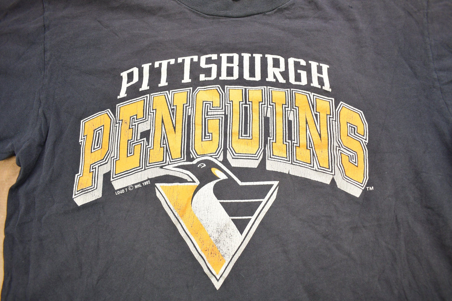 Vintage 1992 Pittsburgh Penguins NHL Graphic Logo 7 T-Shirt Men's XL from propervintagecanada