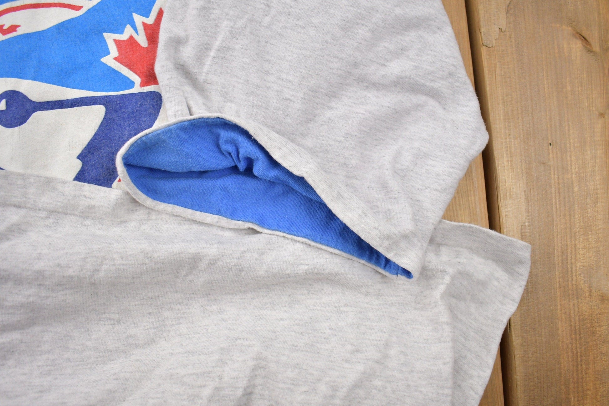 Vintage 1992 Toronto Blue Jays MLB Ringer Graphic T-shirt Men's XL from propervintagecanada