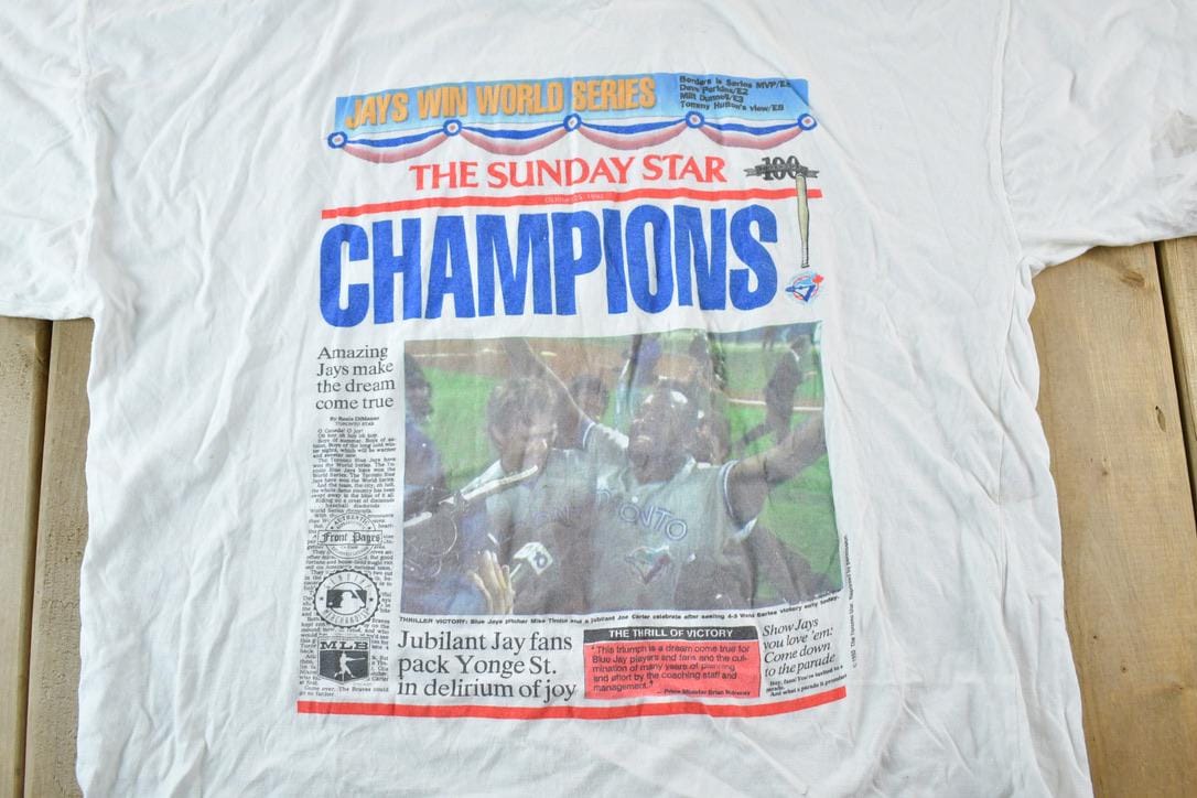 Vintage 1992 Toronto Blue Jays World Series Sunday Star MLB Graphic T-Shirt Men's Large from propervintagecanada