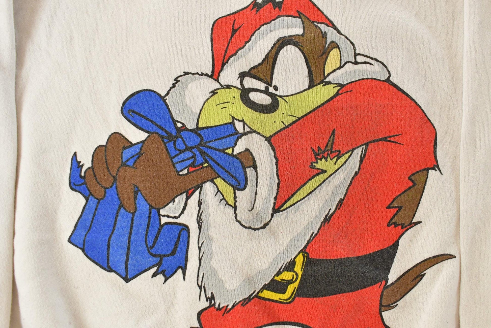 Vintage 1993 Looney Tunes Christmas Crewneck Sweatshirt Men's Large from propervintagecanada