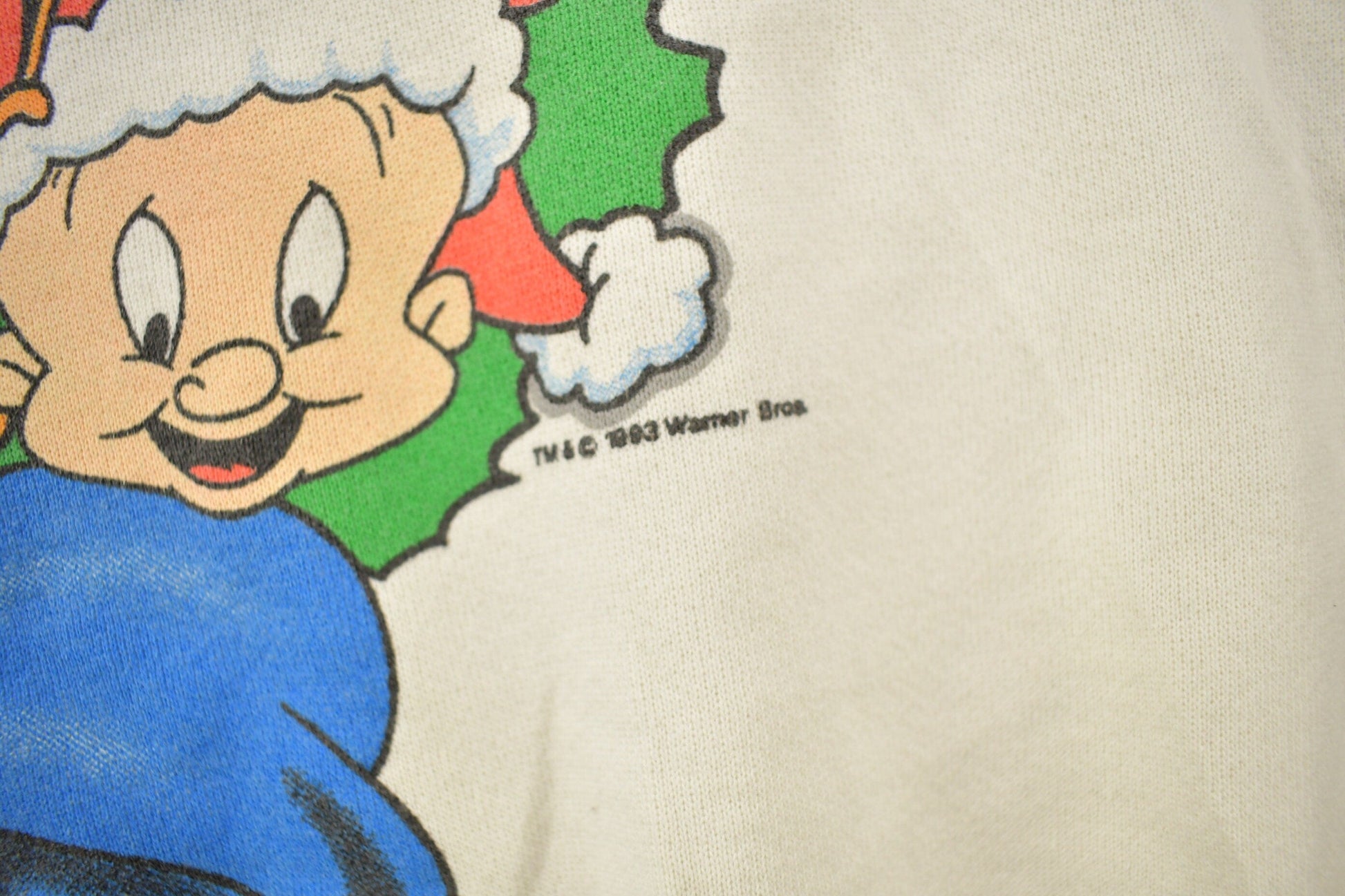 Vintage 1993 Looney Tunes Christmas Theme Crewneck Men's XL from propervintagecanada