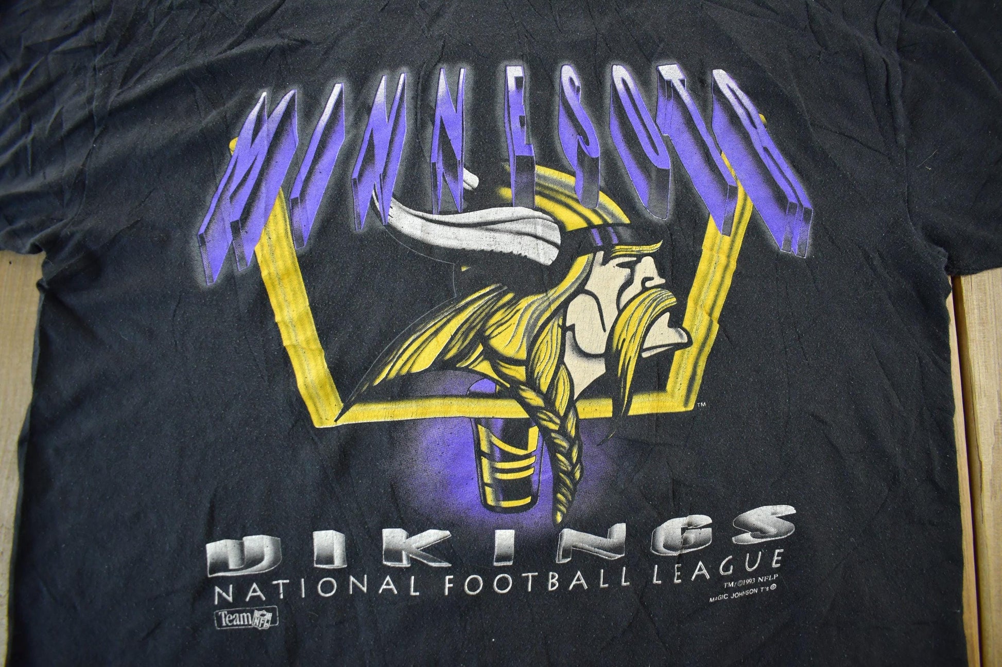 Vintage 1993 Minnesota Vikings NFL Graphic T-Shirt Men's XL from propervintagecanada