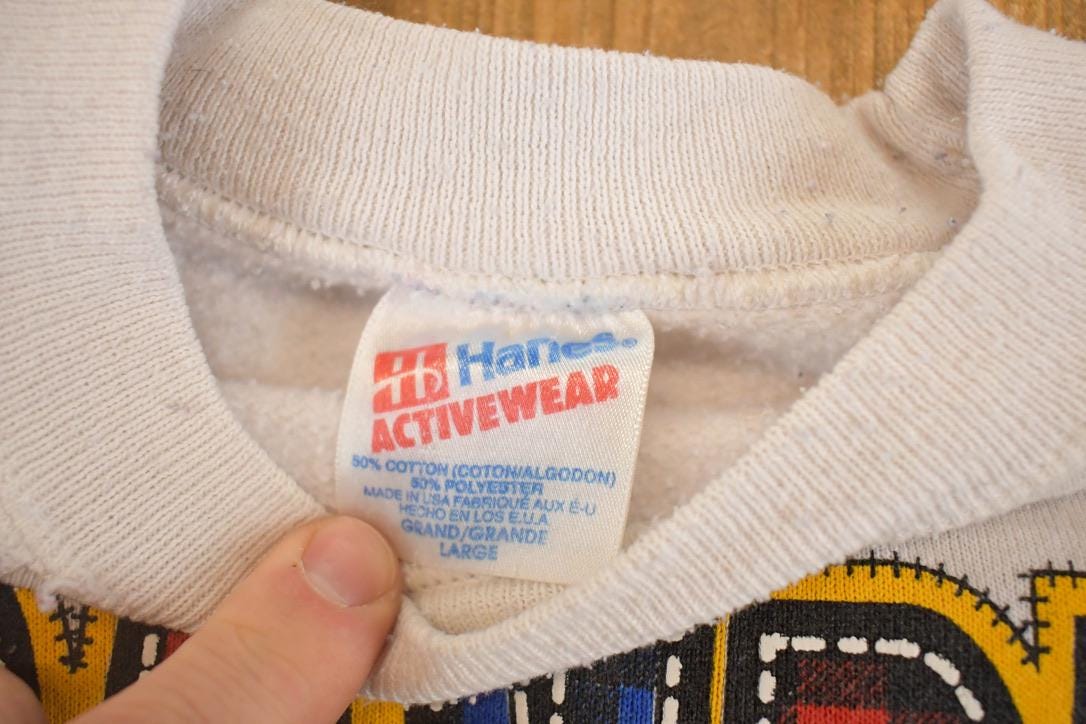 Vintage 1993 Sharky's Grandmas Hugs Cute Souvenir Crewneck Sweatshirt Womens L from propervintagecanada