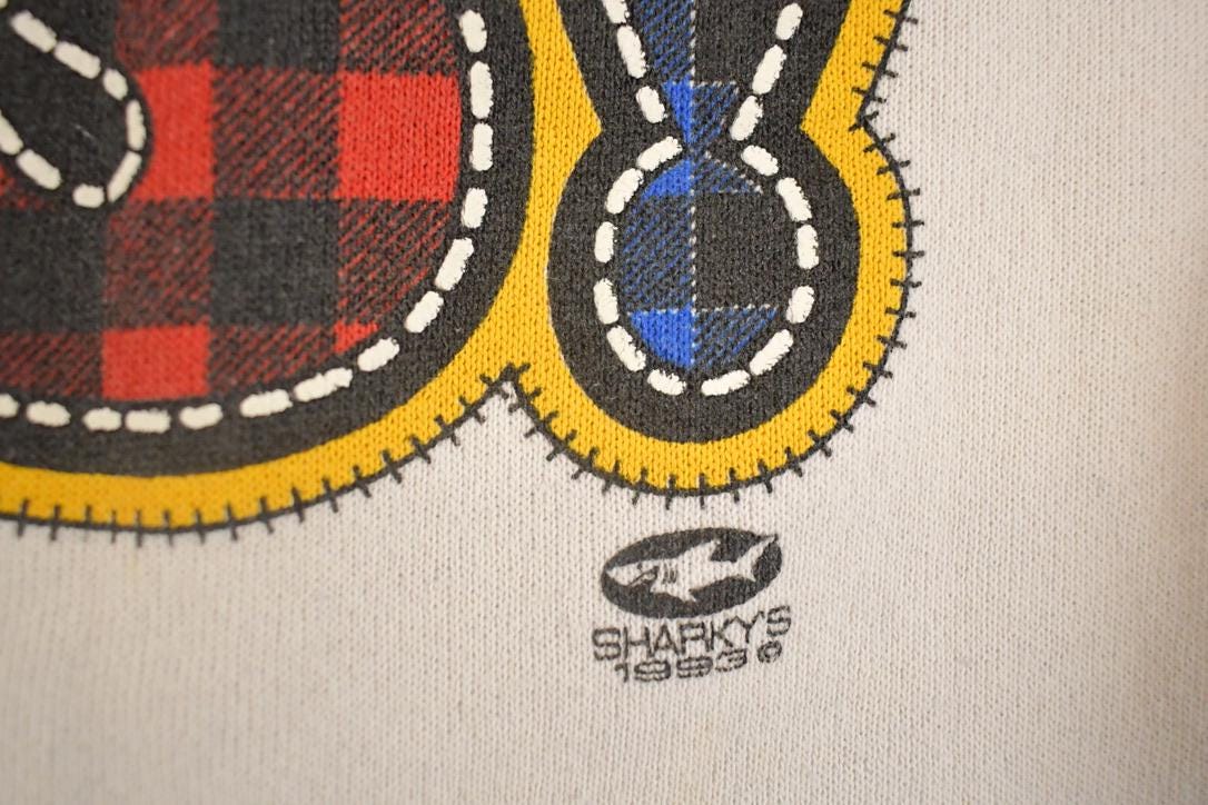 Vintage 1993 Sharky's Grandmas Hugs Cute Souvenir Crewneck Sweatshirt Womens L from propervintagecanada