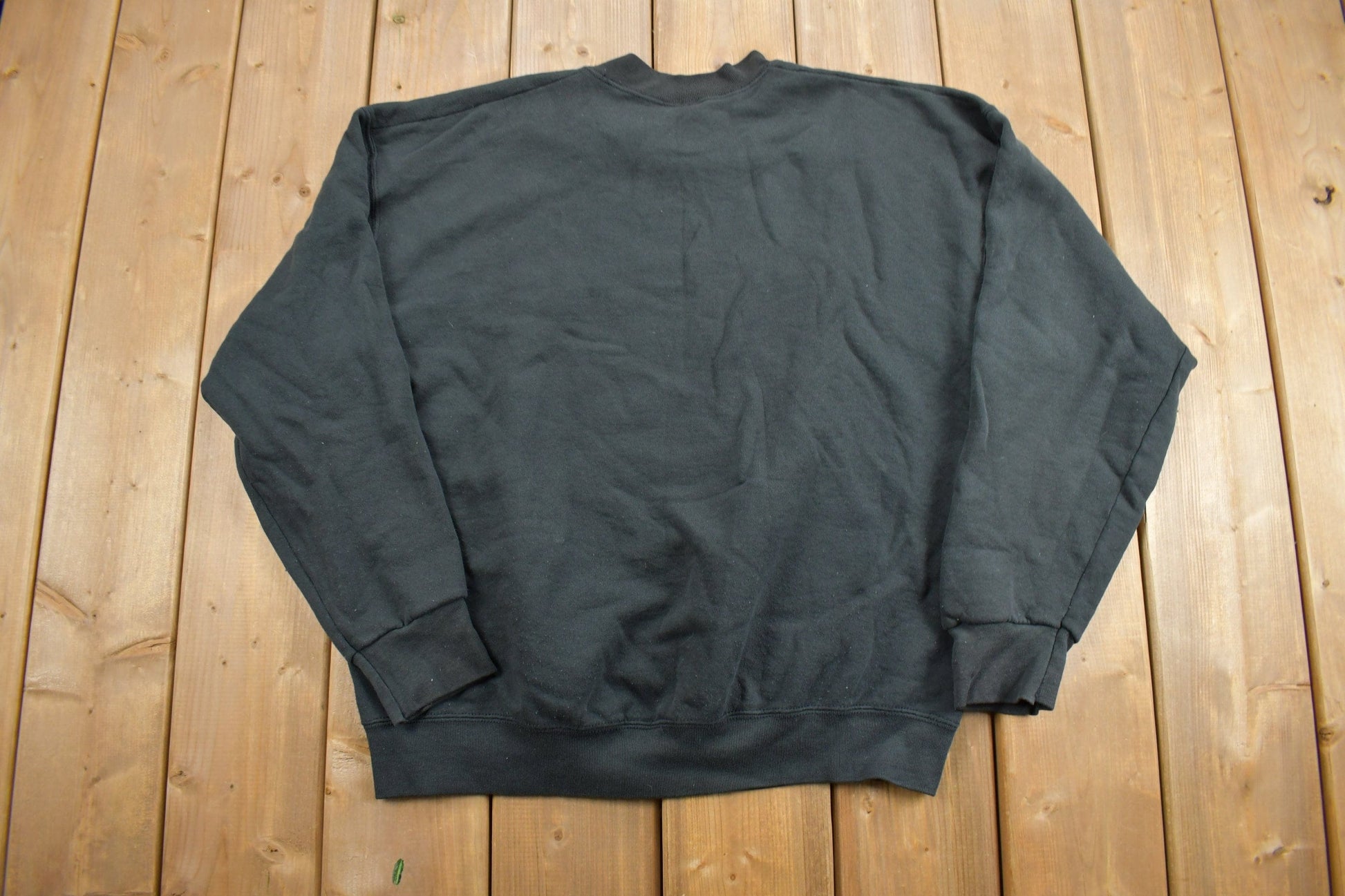 Vintage 1993 Tasmanian Devil Chicago Bulls Crewneck Men's Large from propervintagecanada