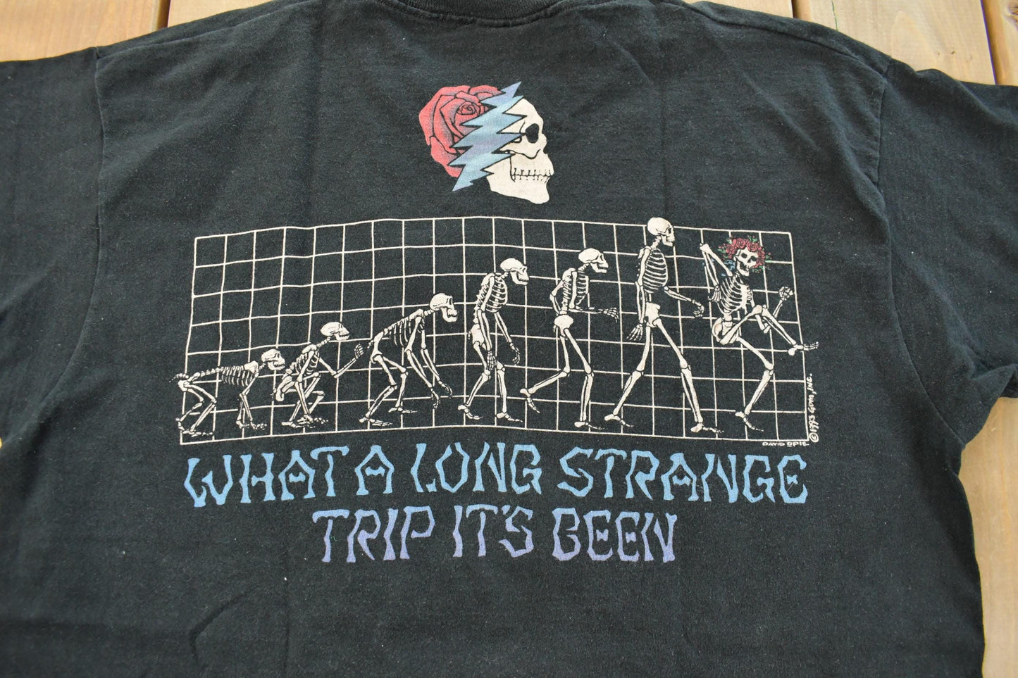 Vintage 1993 The Grateful Dead Evolution Long Strange Trip Liquid Blue Graphic T-Shirt Men's XL from propervintagecanada