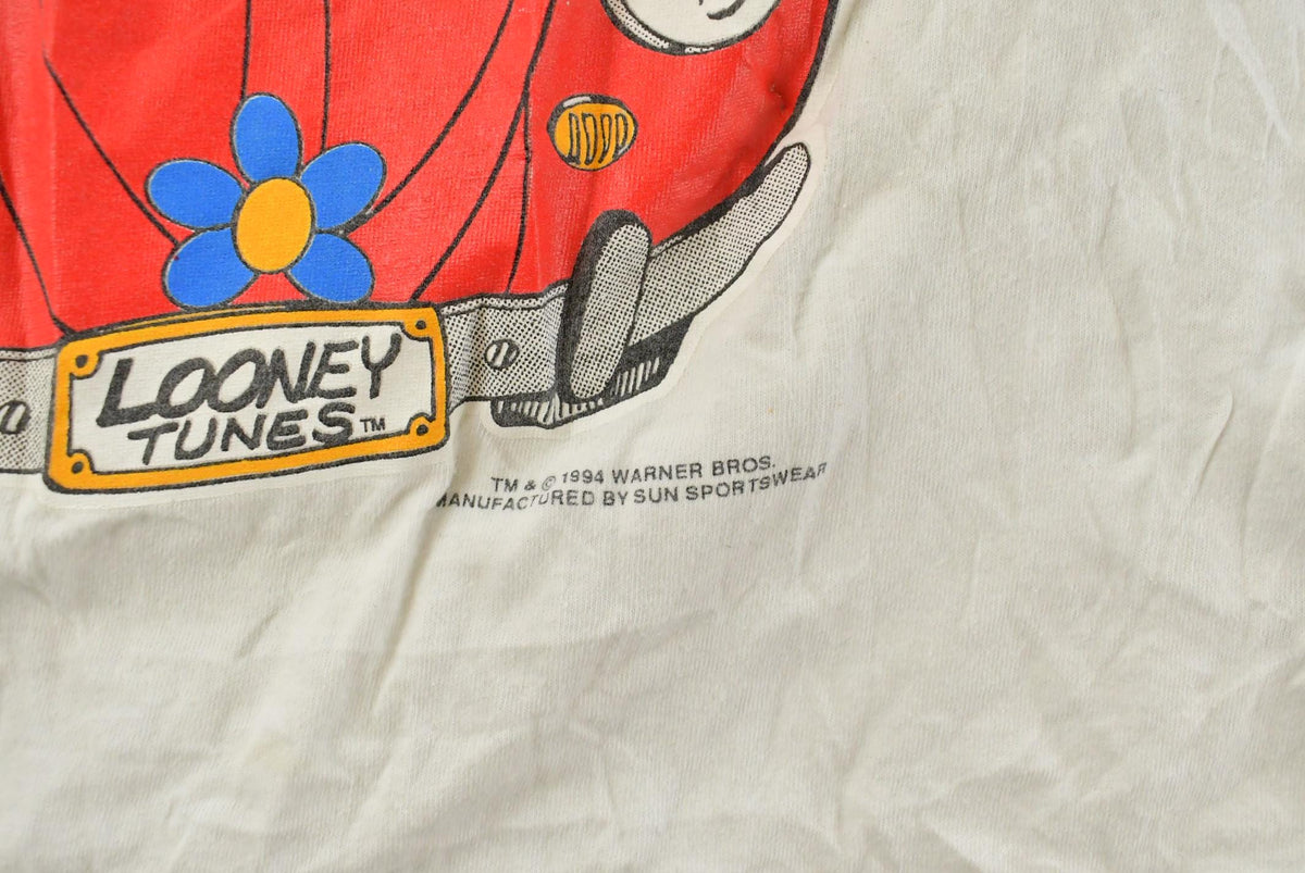 Vintage 1994 Looney Tunes Graphic T Shirt Mens XL from propervintagecanada