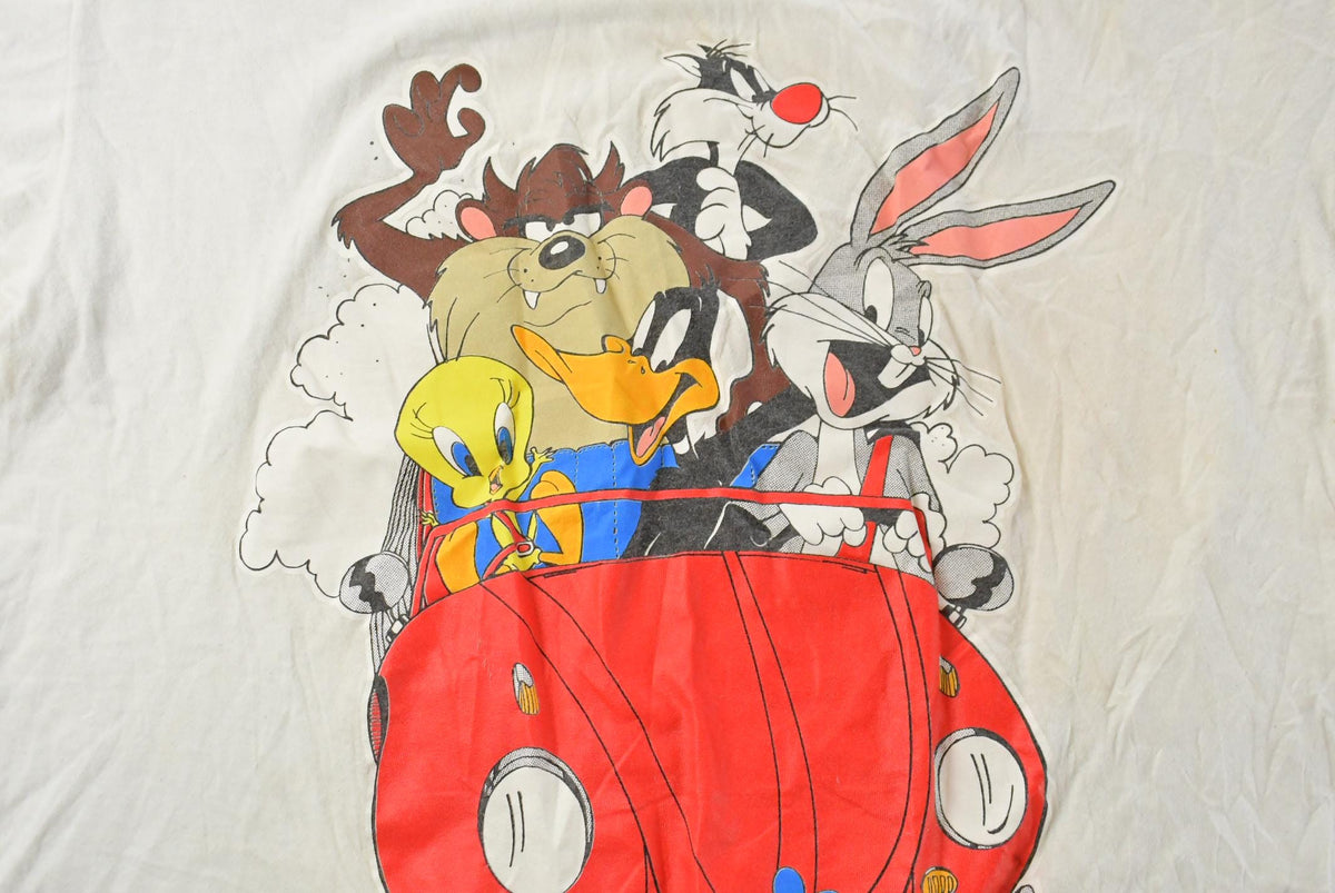 Vintage 1994 Looney Tunes Graphic T Shirt Mens XL from propervintagecanada