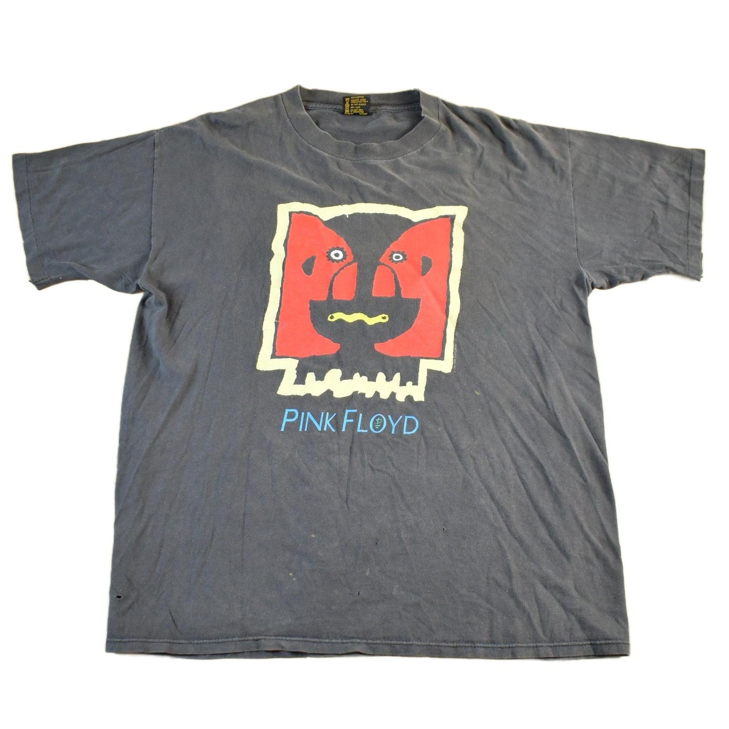Vintage 1994 Pink Floyd Division Bell Tour Band T-Shirt Men's XL from propervintagecanada