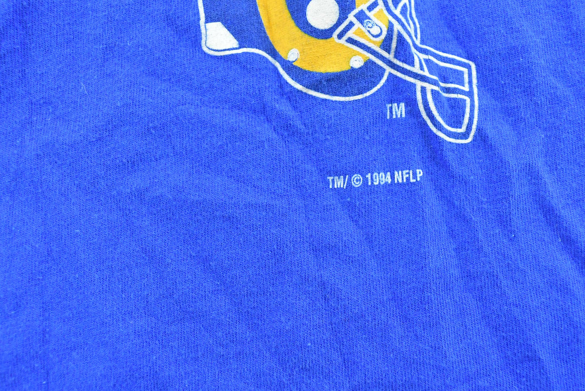 Vintage 1994 St. Louis Rams NFL Graphic T-Shirt Men's M from propervintagecanada
