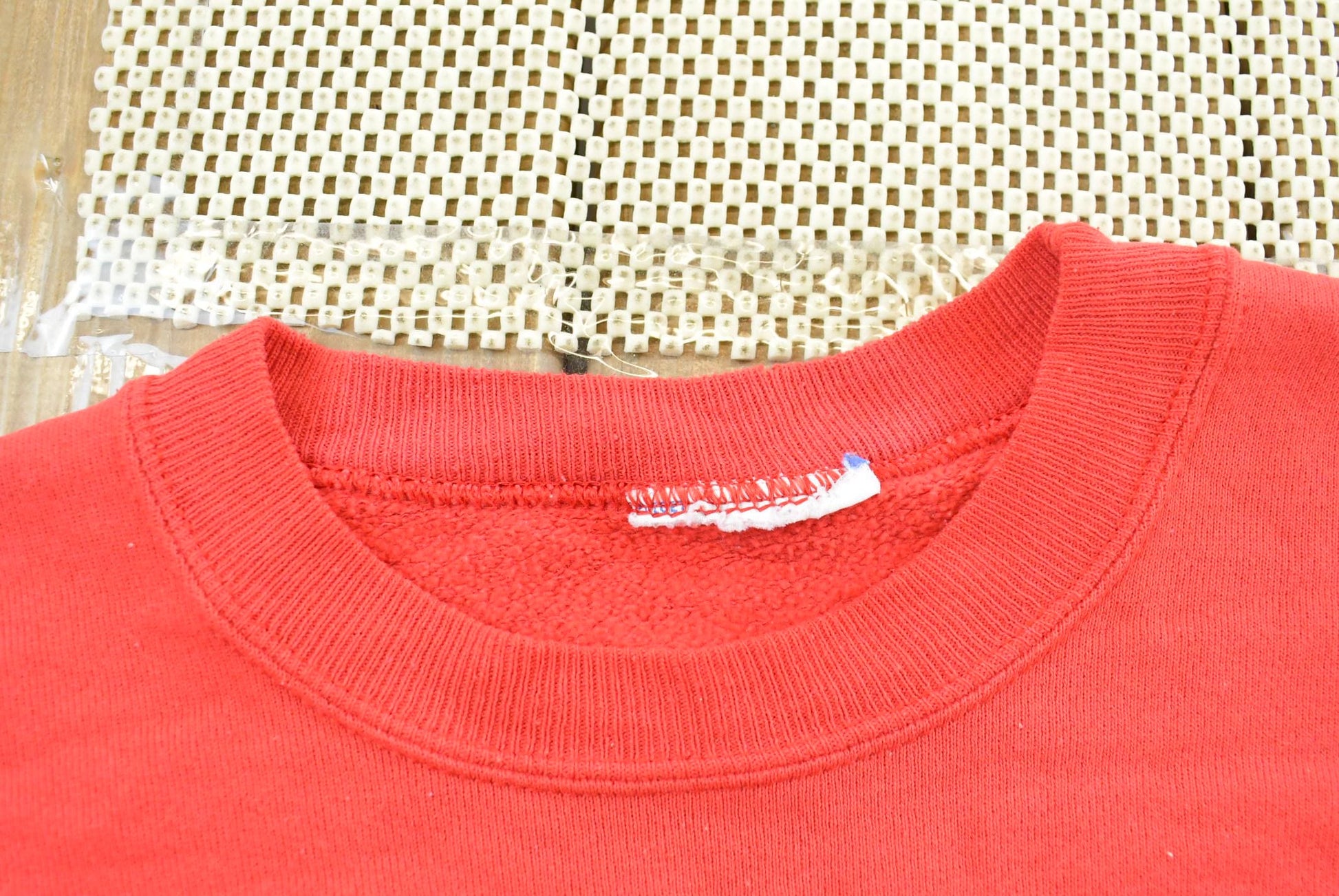 Vintage 1994 University of Wisconsin Badgers Collegiate Crewneck Mens XL from propervintagecanada