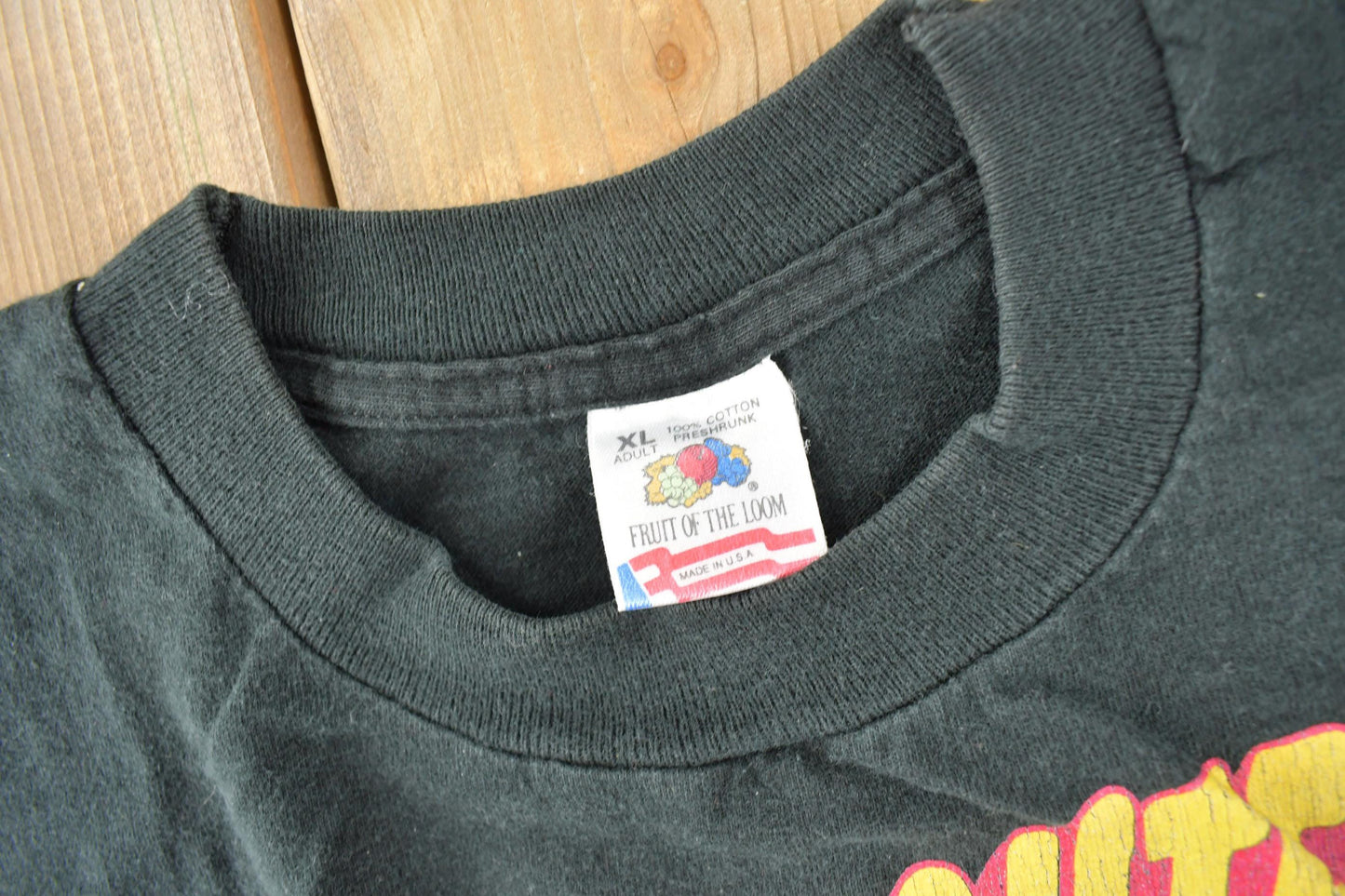 Vintage 1995 Foo Fighters Single Stitch Graphic Band Tee Made in USA Size XL from propervintagecanada