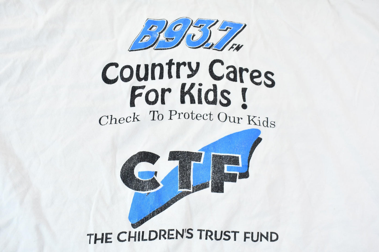 Vintage 1995 Greenville South Carolina B93.7 Children's Trust Fund Single Stitch Graphic T-Shirt Men's Large from propervintagecanada