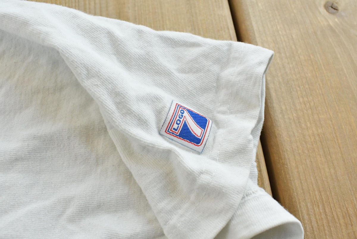 Vintage 1995 Logo 7 Indianapolis 500 Cropped T-Shirt from propervintagecanada