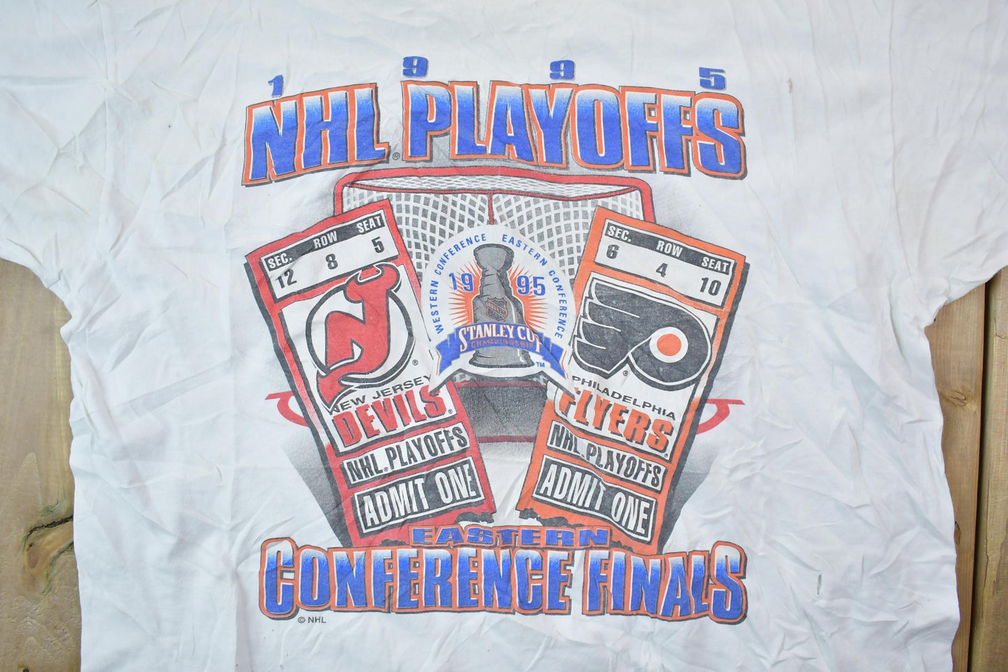 Vintage 1995 NHL Playoffs Eastern Conference Graphic T-Shirt Men's XL from propervintagecanada