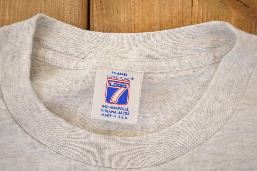 Vintage 1996 Logo 7 Minnesota Twins MLB T-Shirt Men's M from propervintagecanada